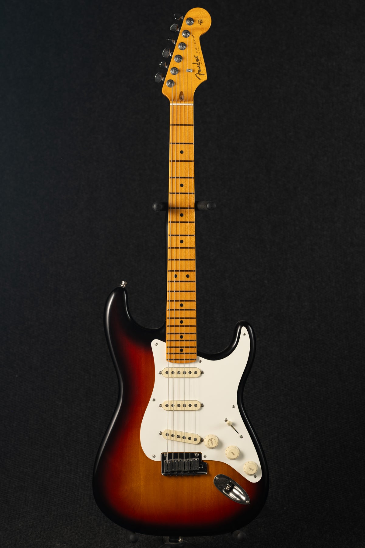 American Ultra Luxe Vintage Stratocaster - Sunburst