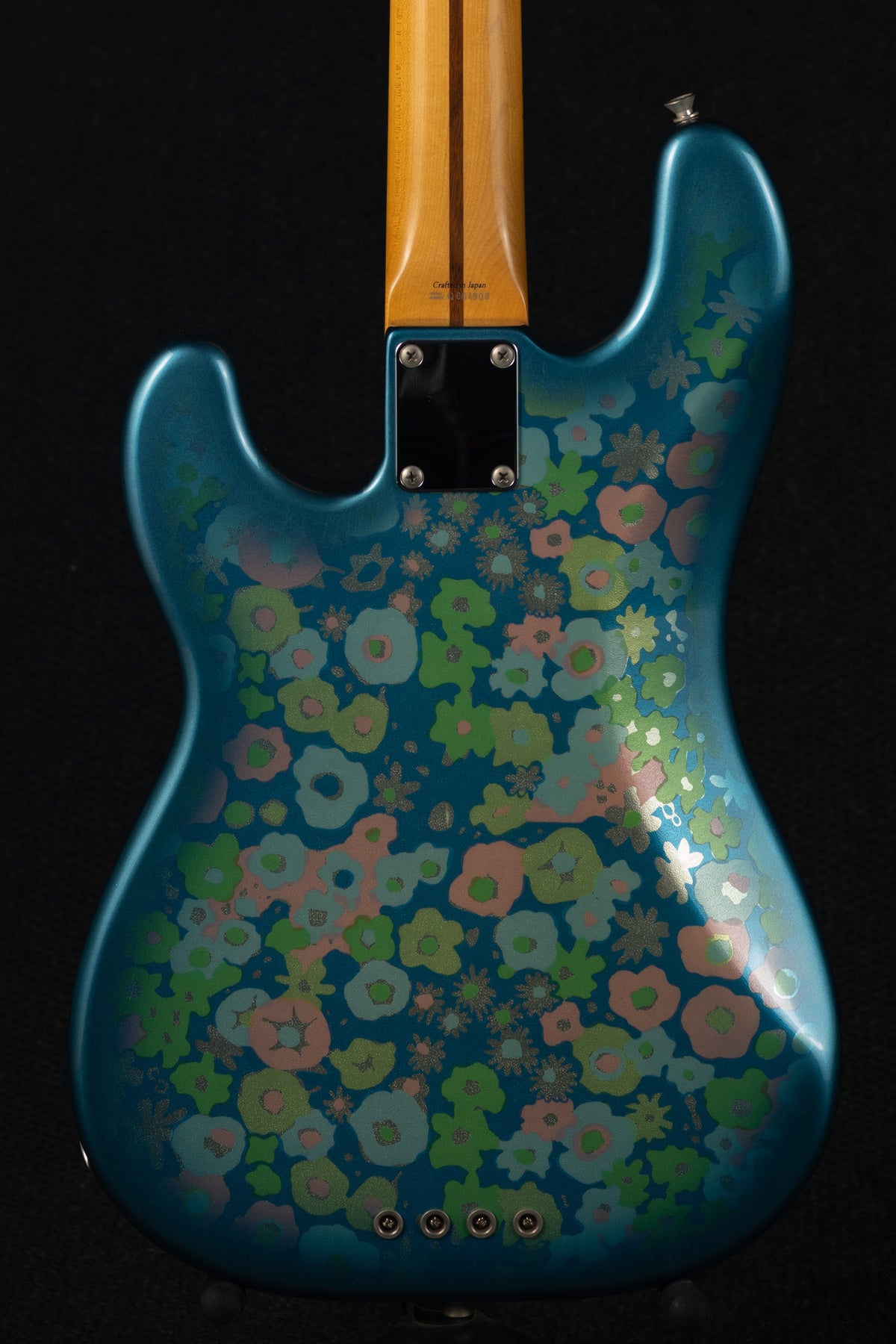 CIJ Floral P Bass