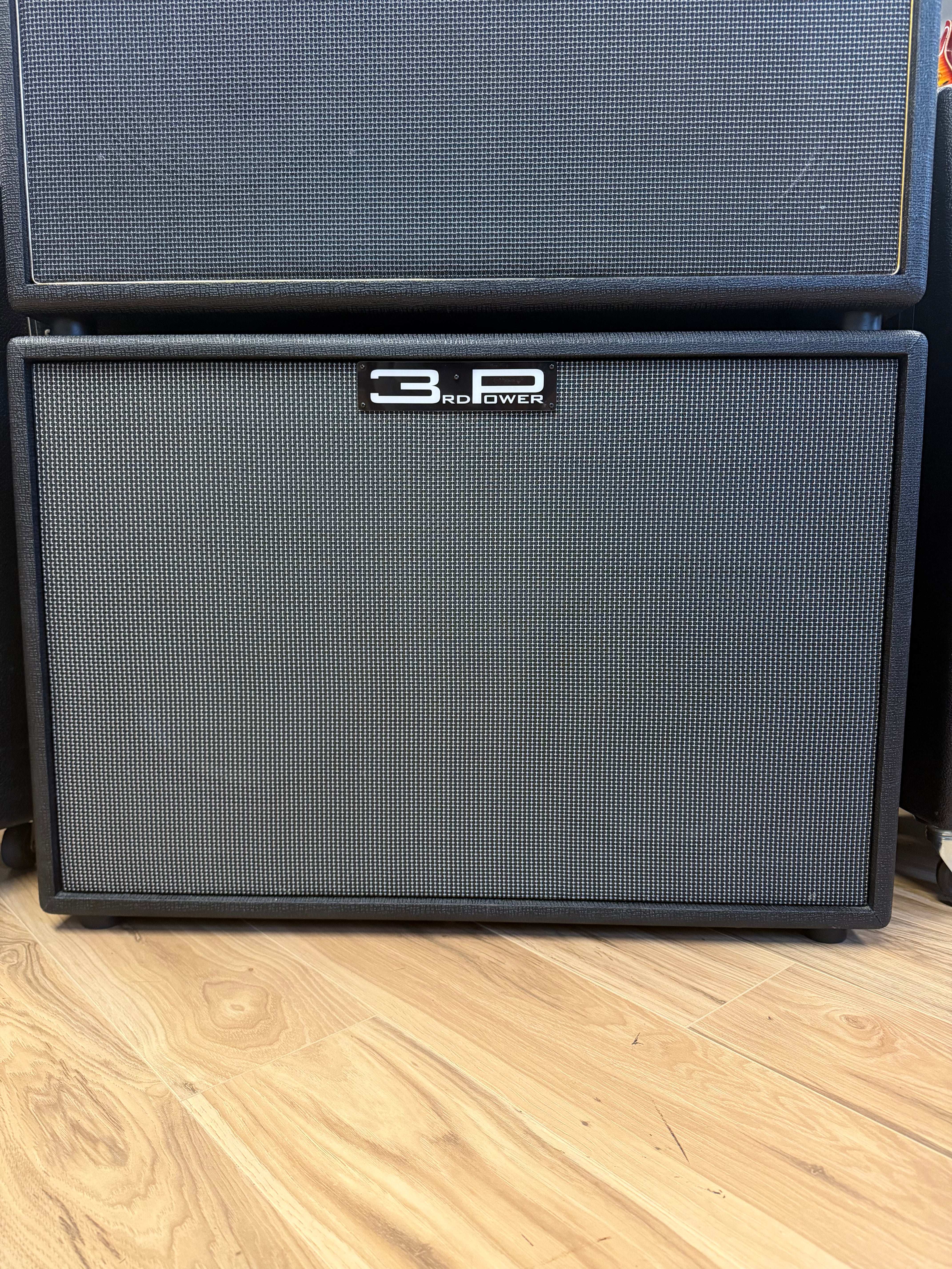 Reference 212 Horizontal Dual Chamber Cabinet