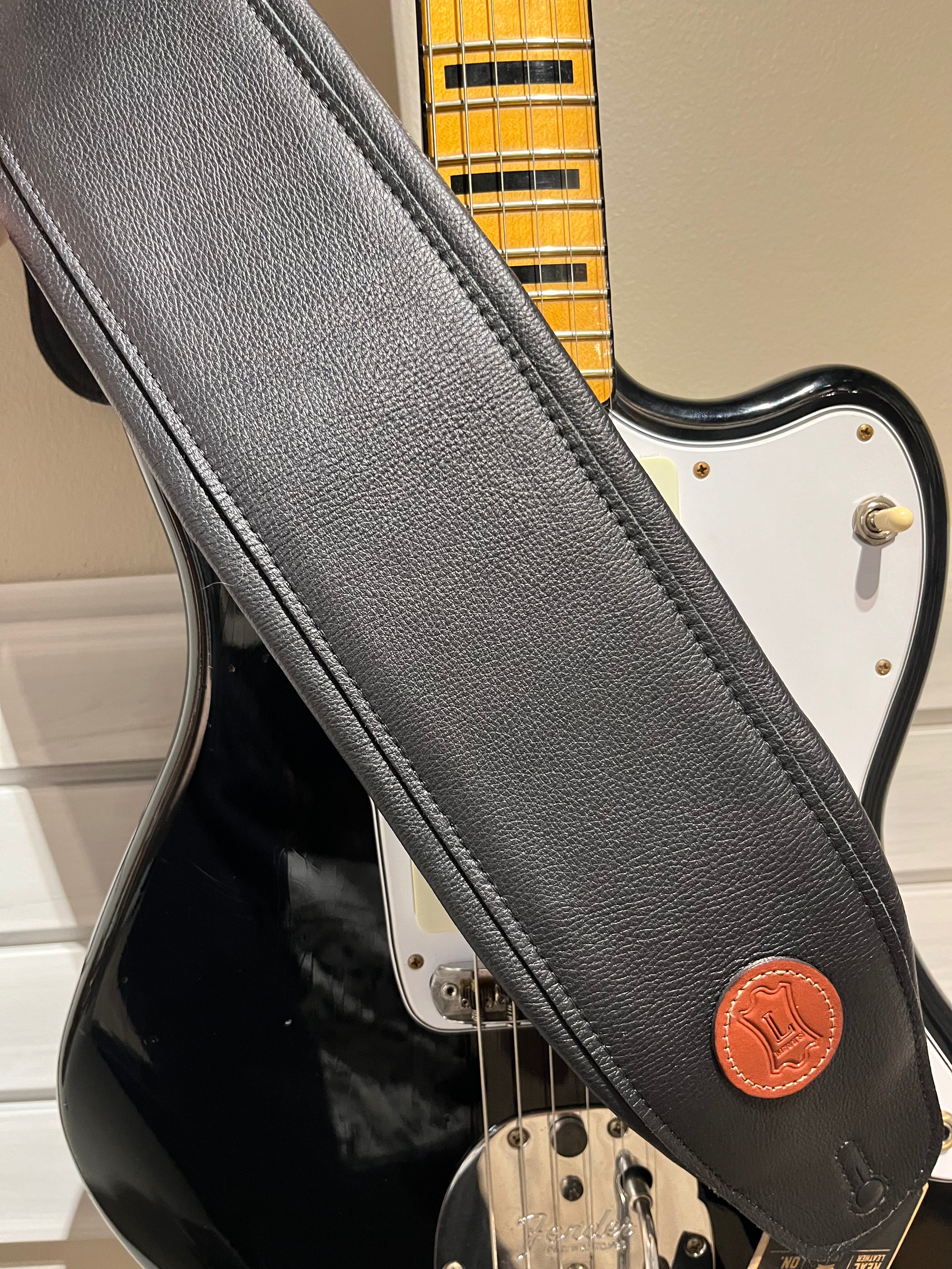 4 1/2 in Heavy Padding Leather Strap - Black
