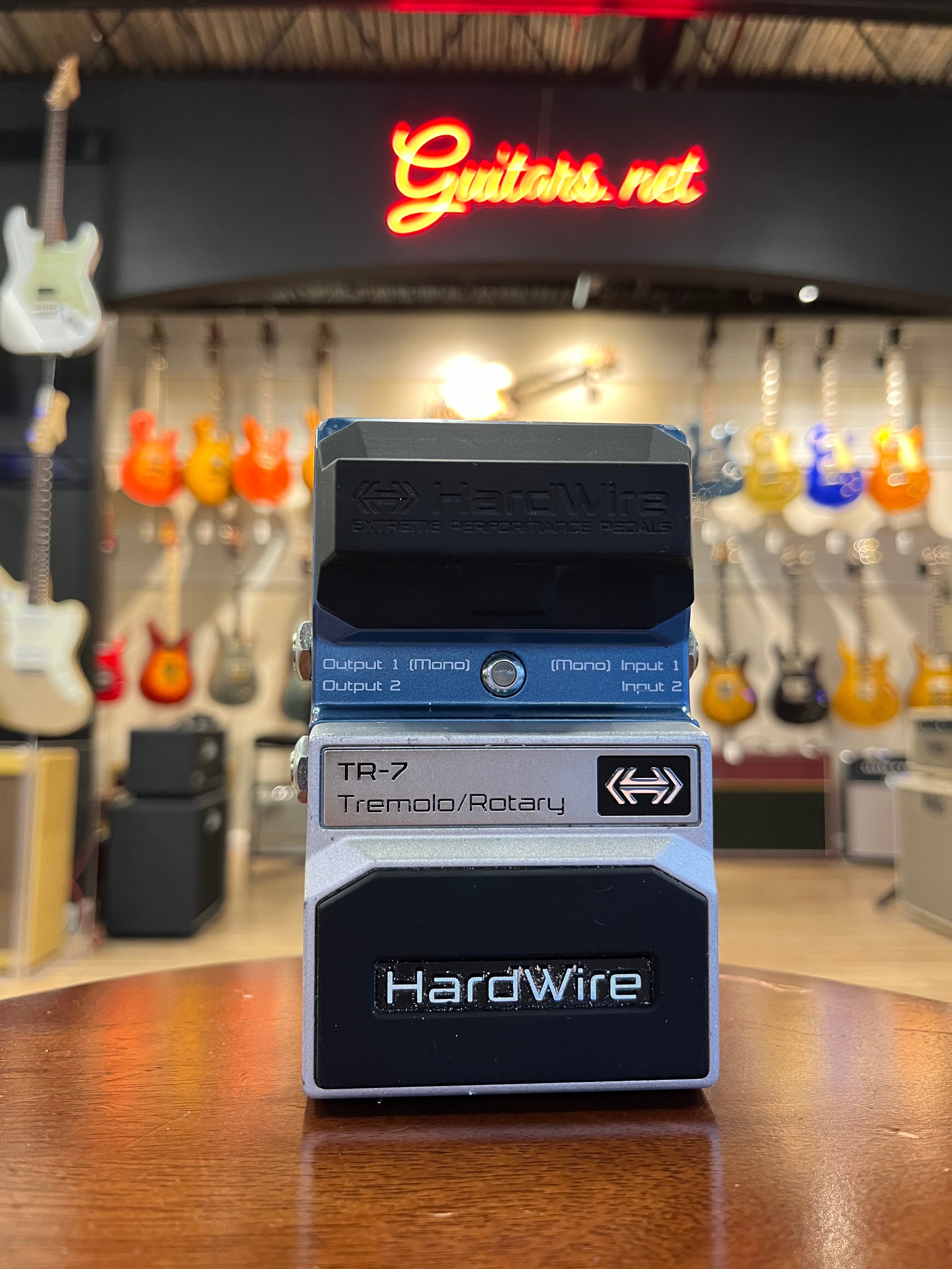 TR-7 Tremolo/ Rotary
