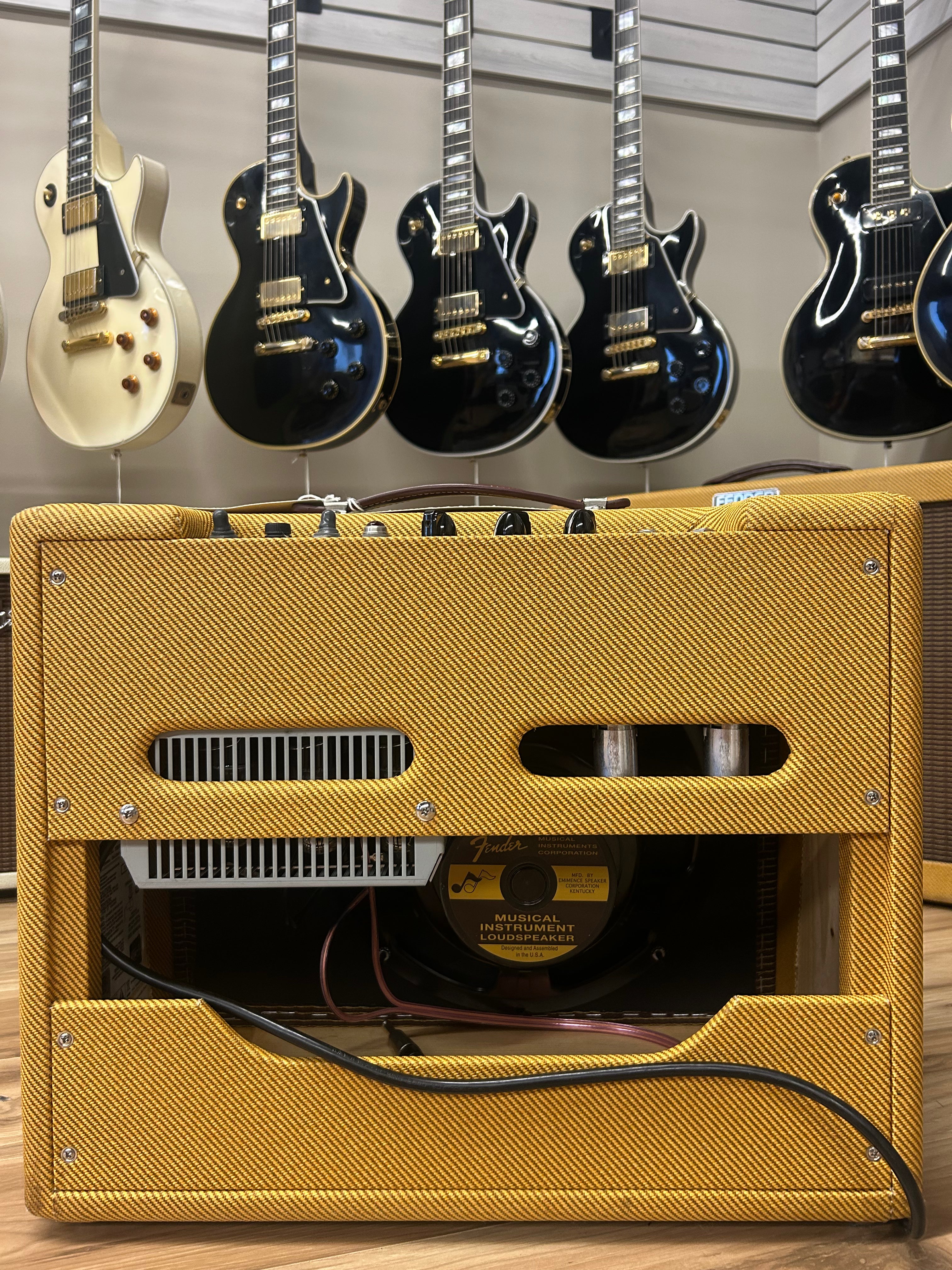 '57 Custom Deluxe 112