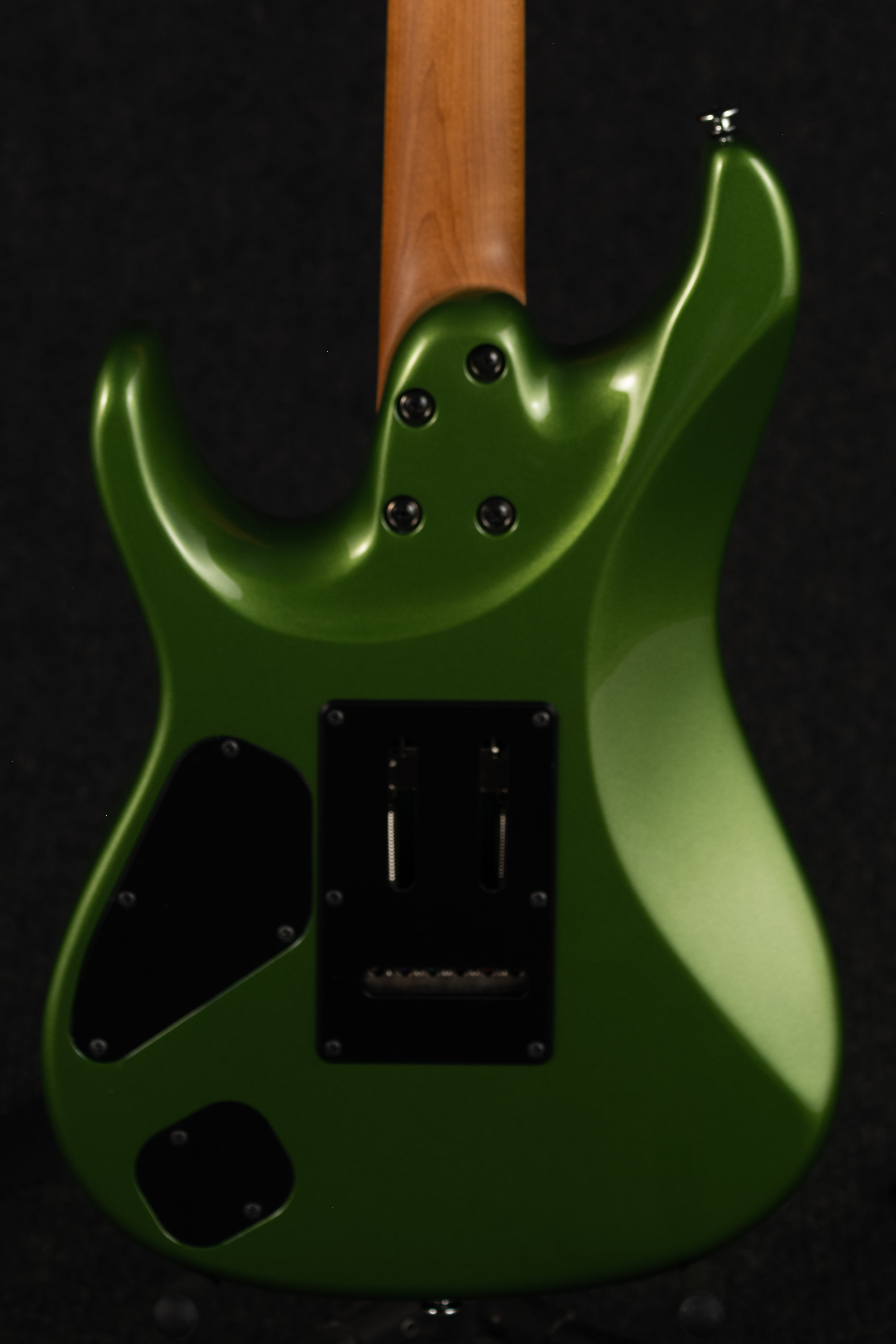 AZ2402 Prestige - Apple Green Metallic