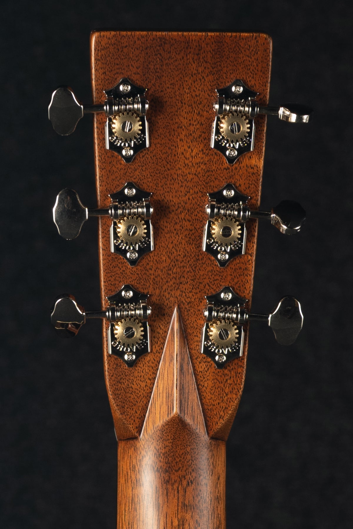 000-28 - Ambertone