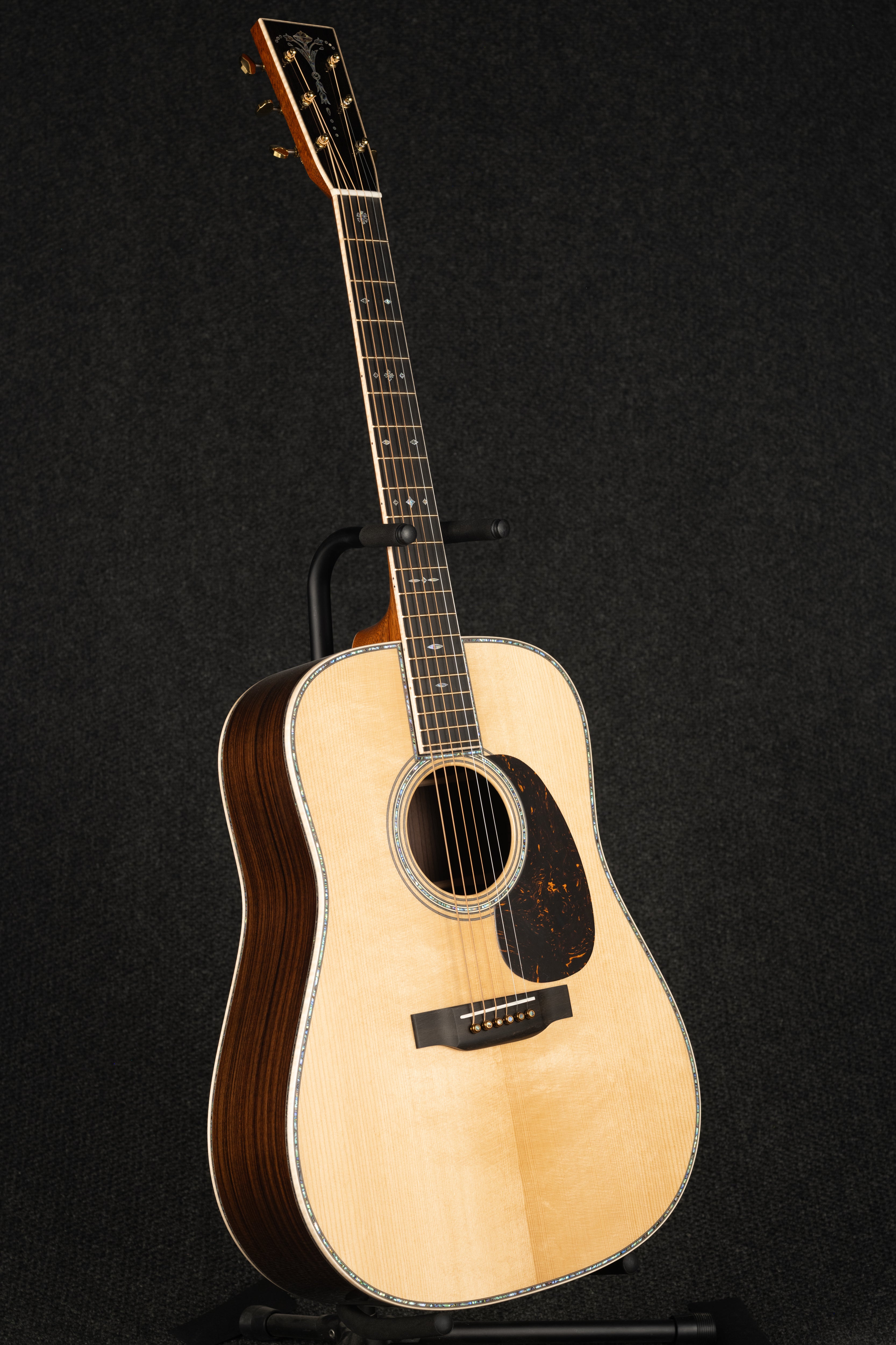D45 Modern Deluxe