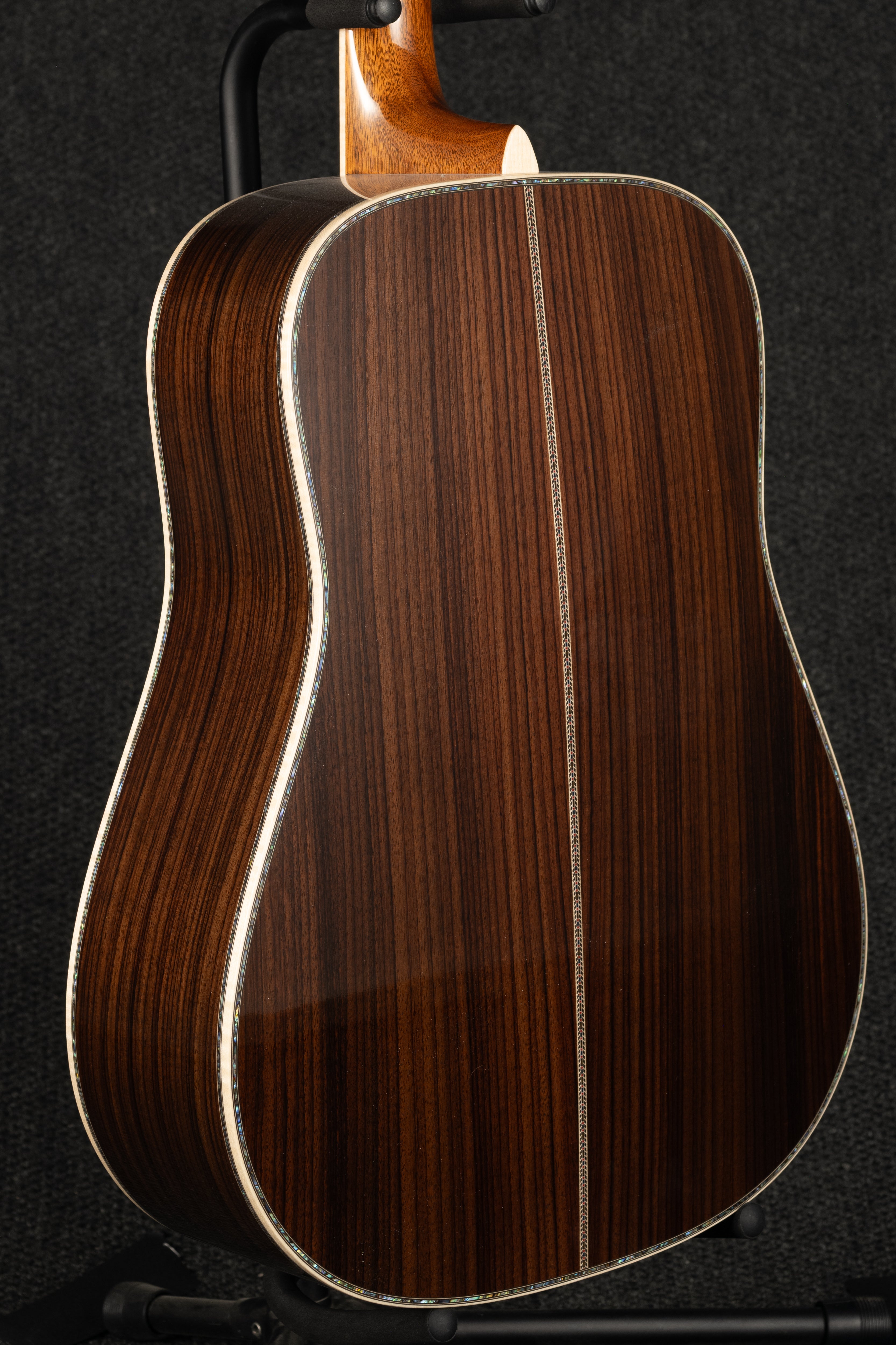 D45 Modern Deluxe