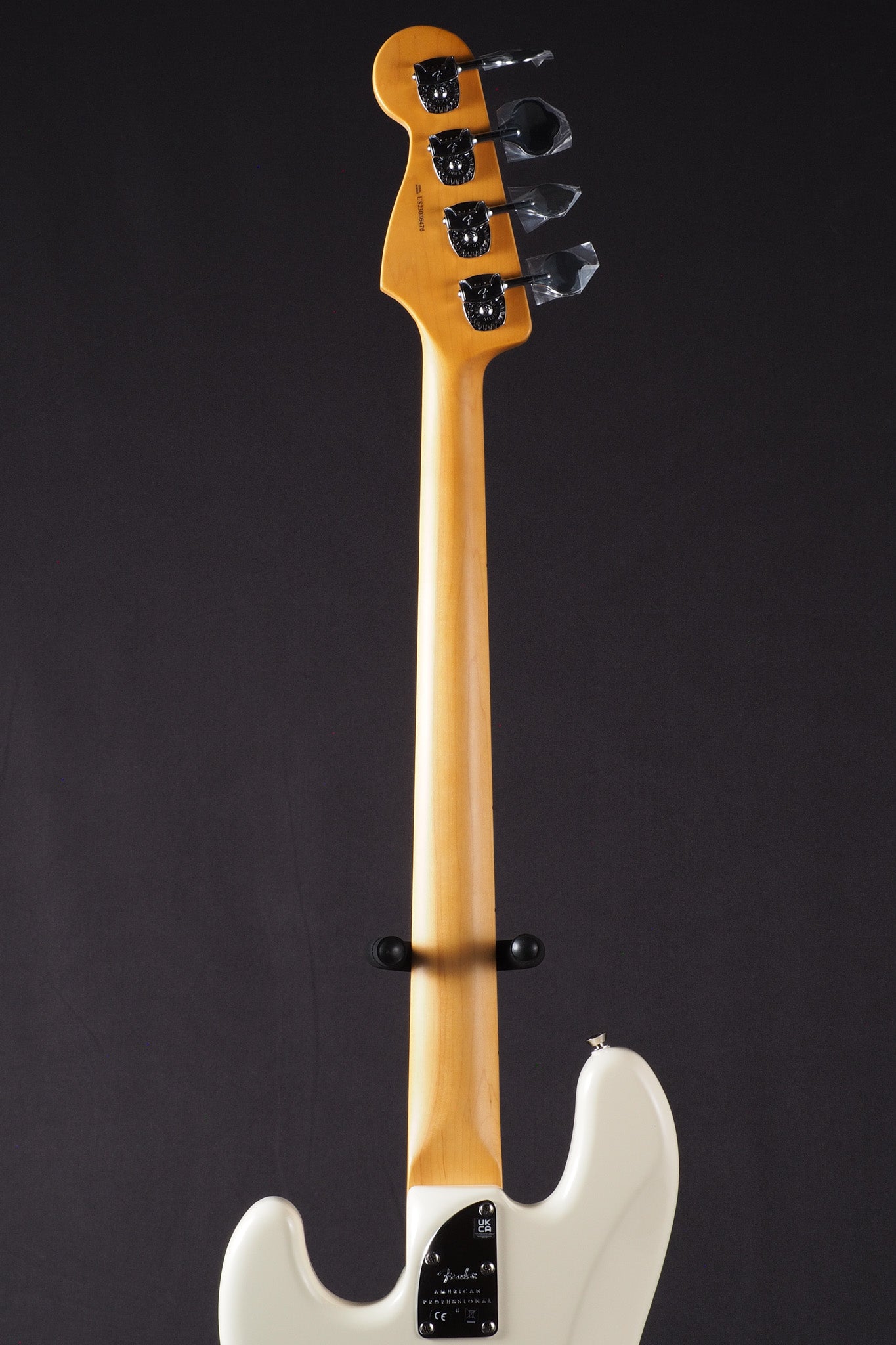 American Professional II Jazz Bass - Olympic White