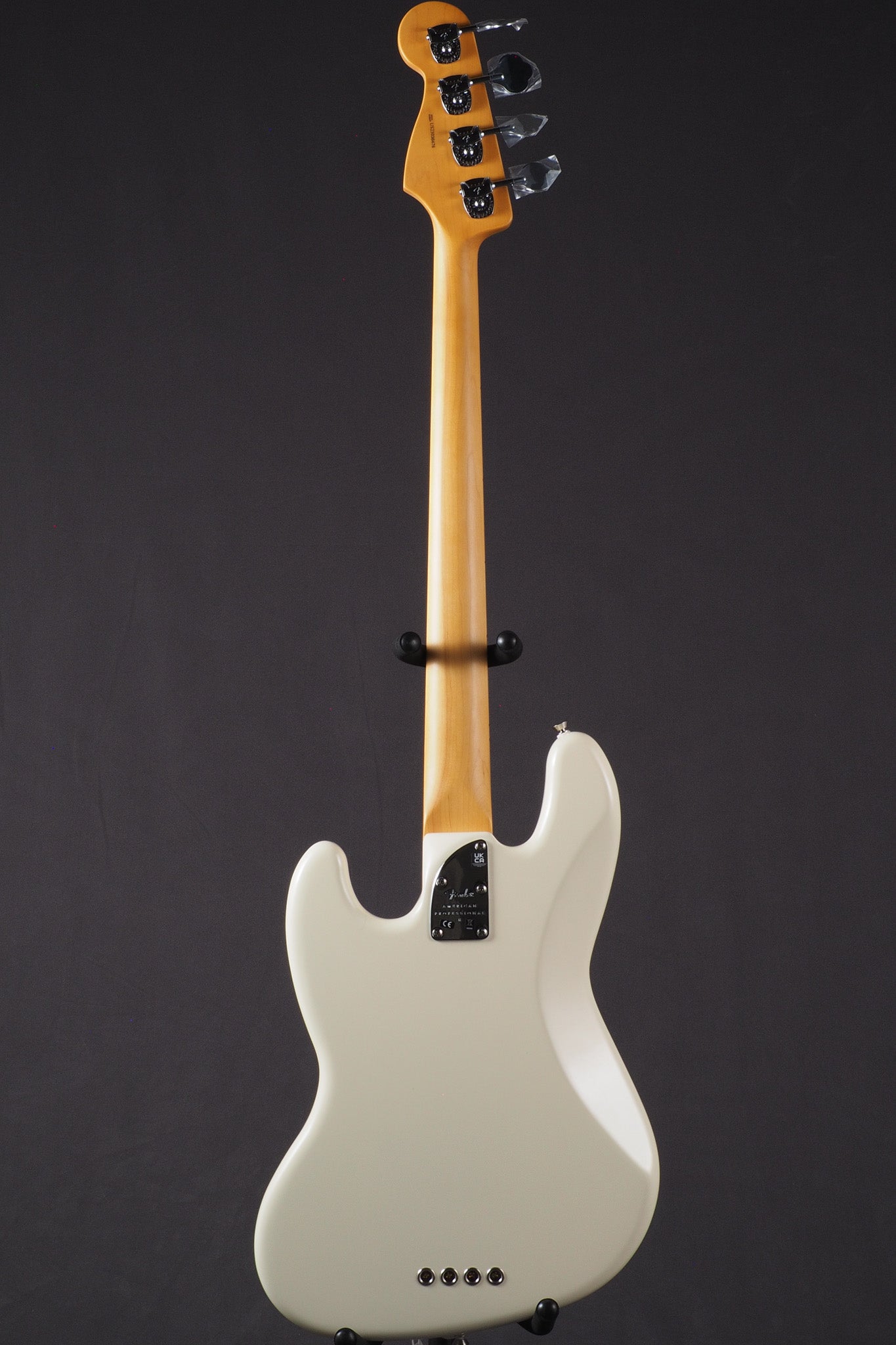 American Professional II Jazz Bass - Olympic White
