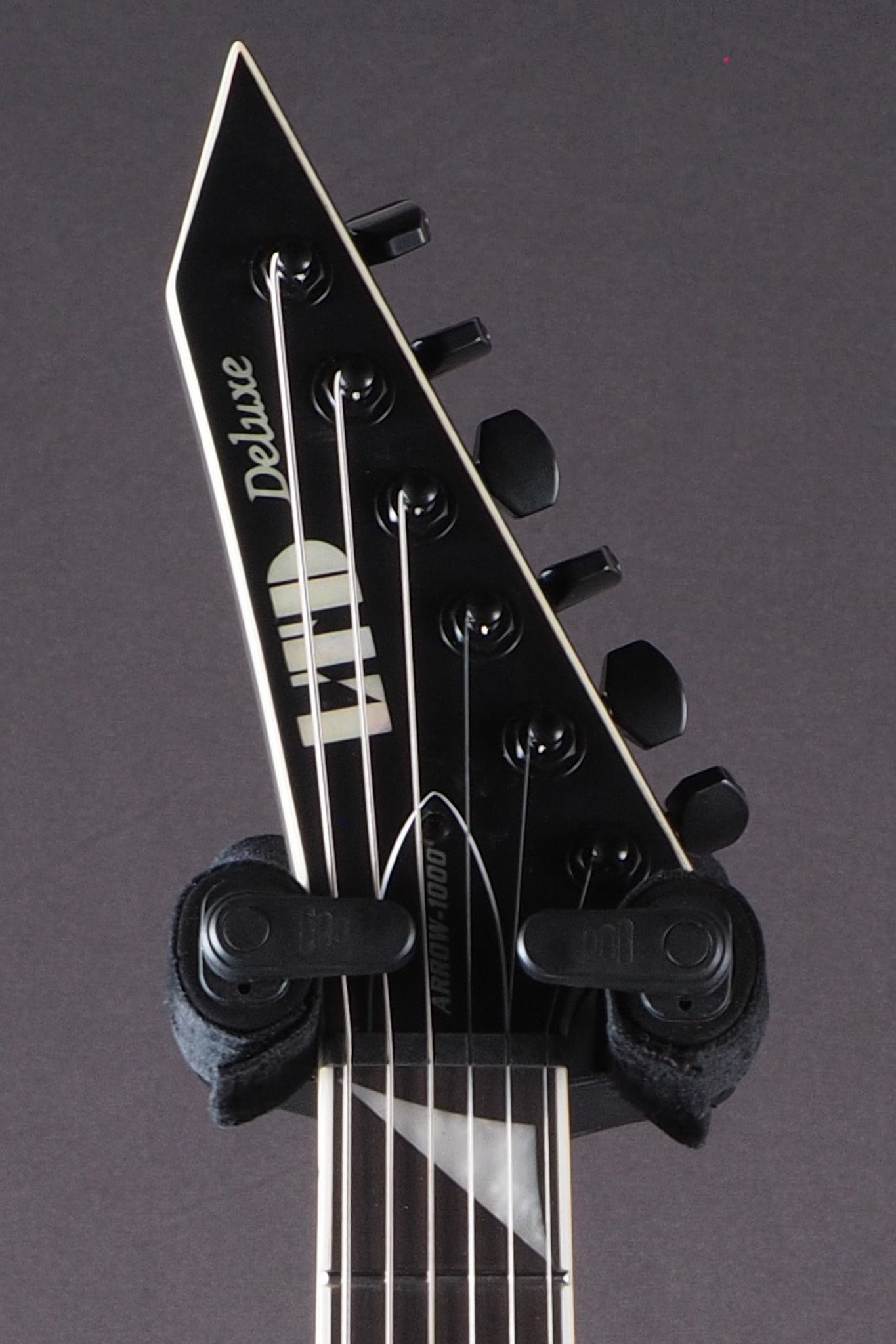 Arrow-1000NT - Charcoal Metallic Satin