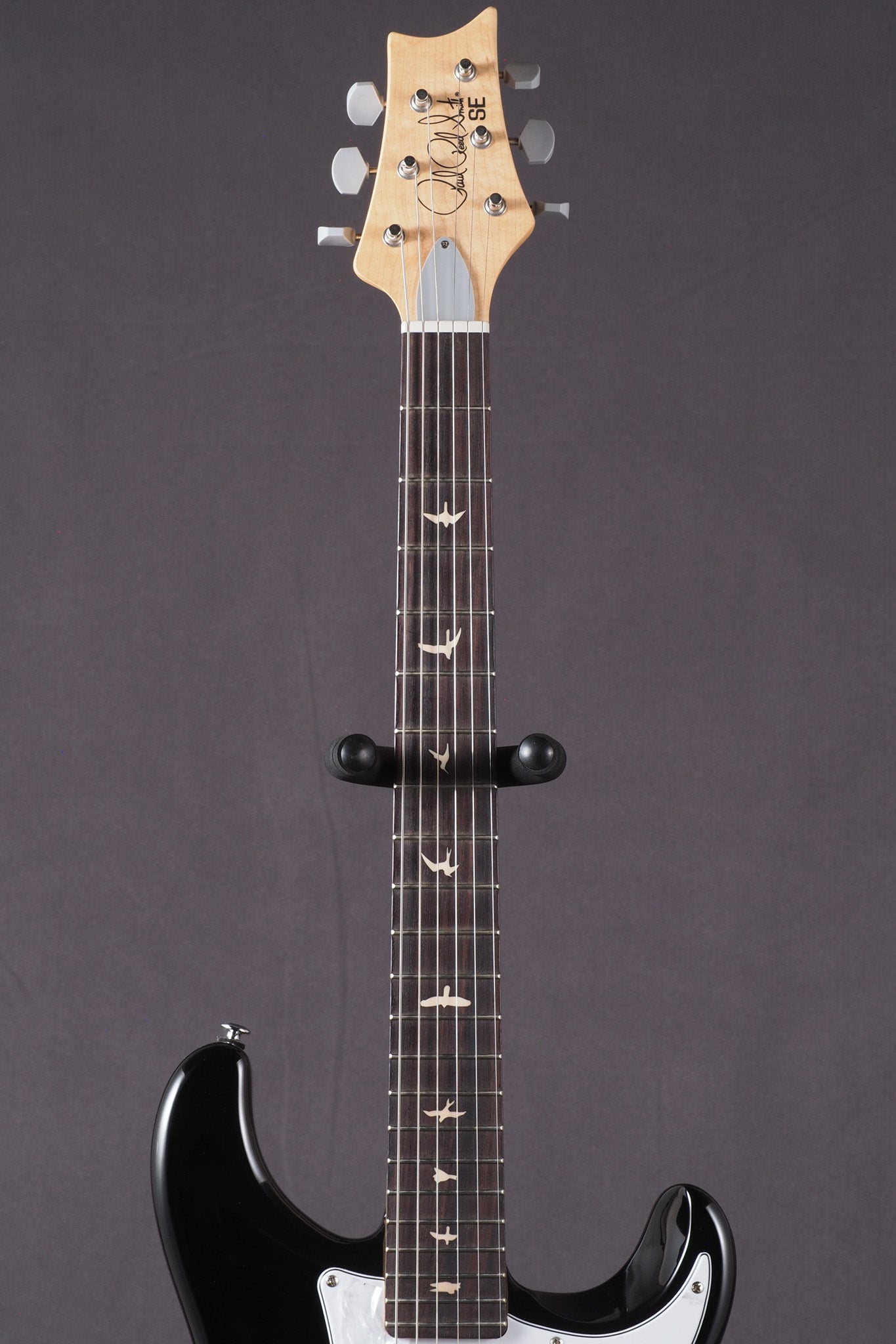 SE Silver Sky - Piano Black