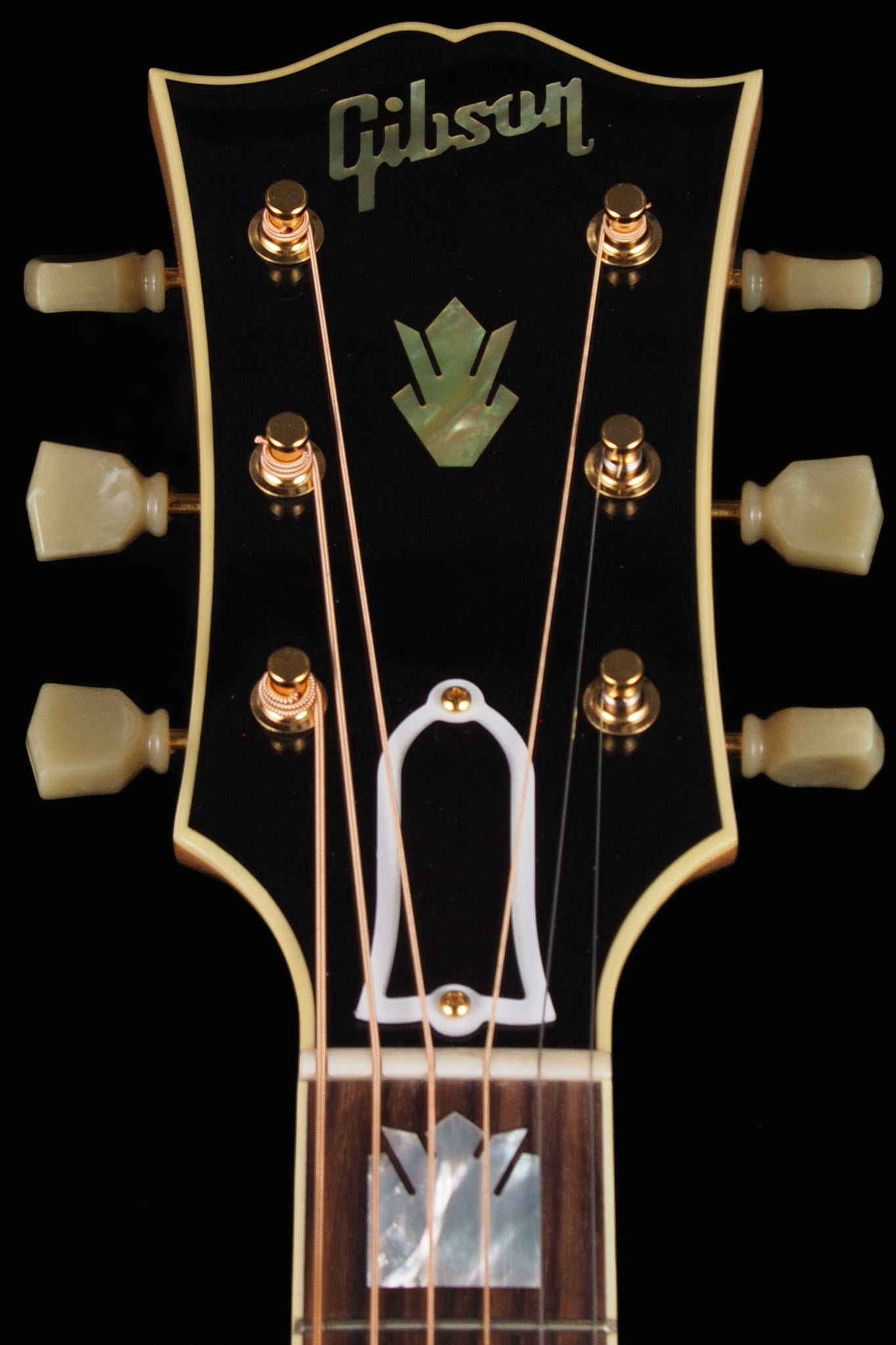 SJ-200 - Antique Natural