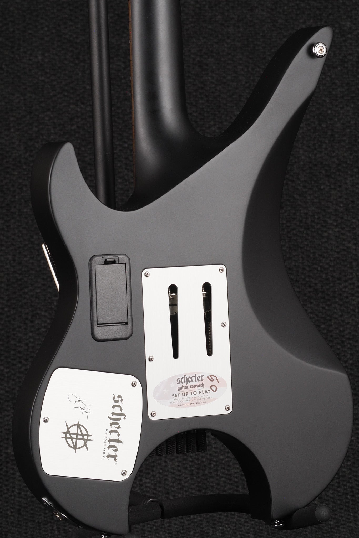 Synyster Gates Custom- 6 TR-S Headless - Black