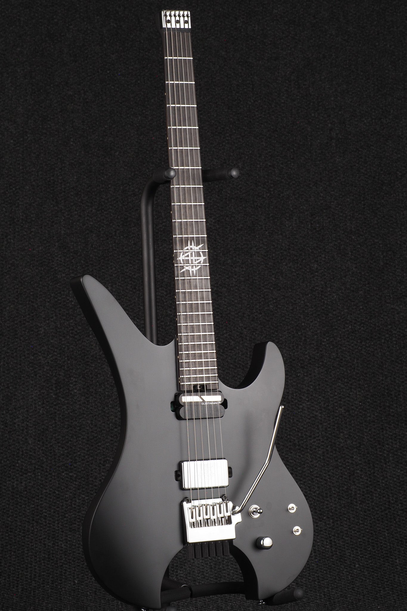 Synyster Gates Custom- 6 TR-S Headless - Black