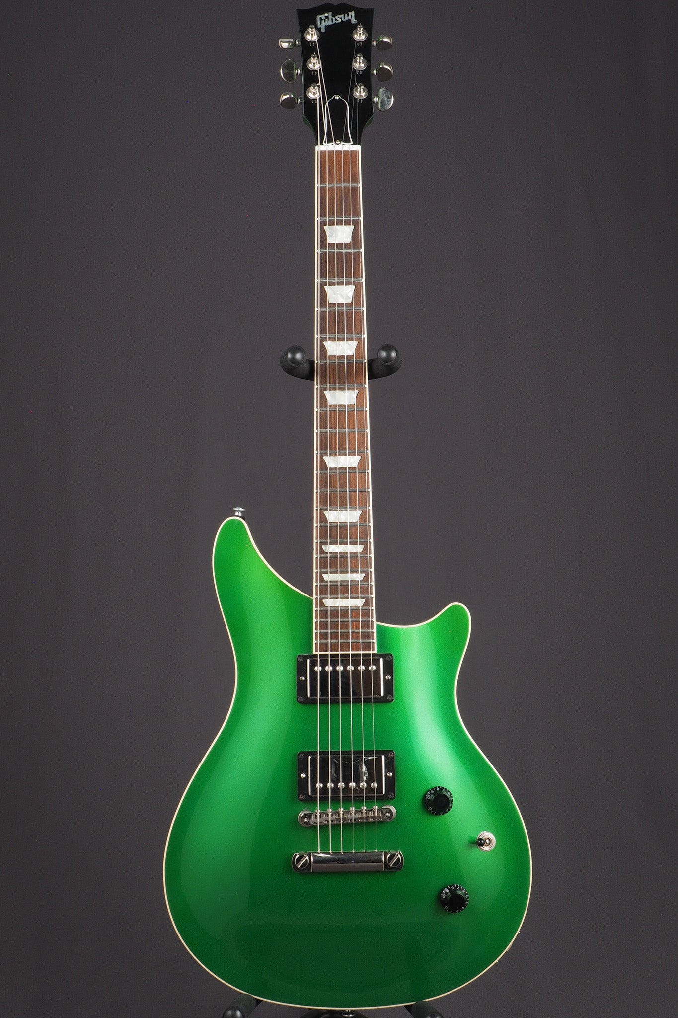 Modern Double Cut Standard - Metallic Alien Green