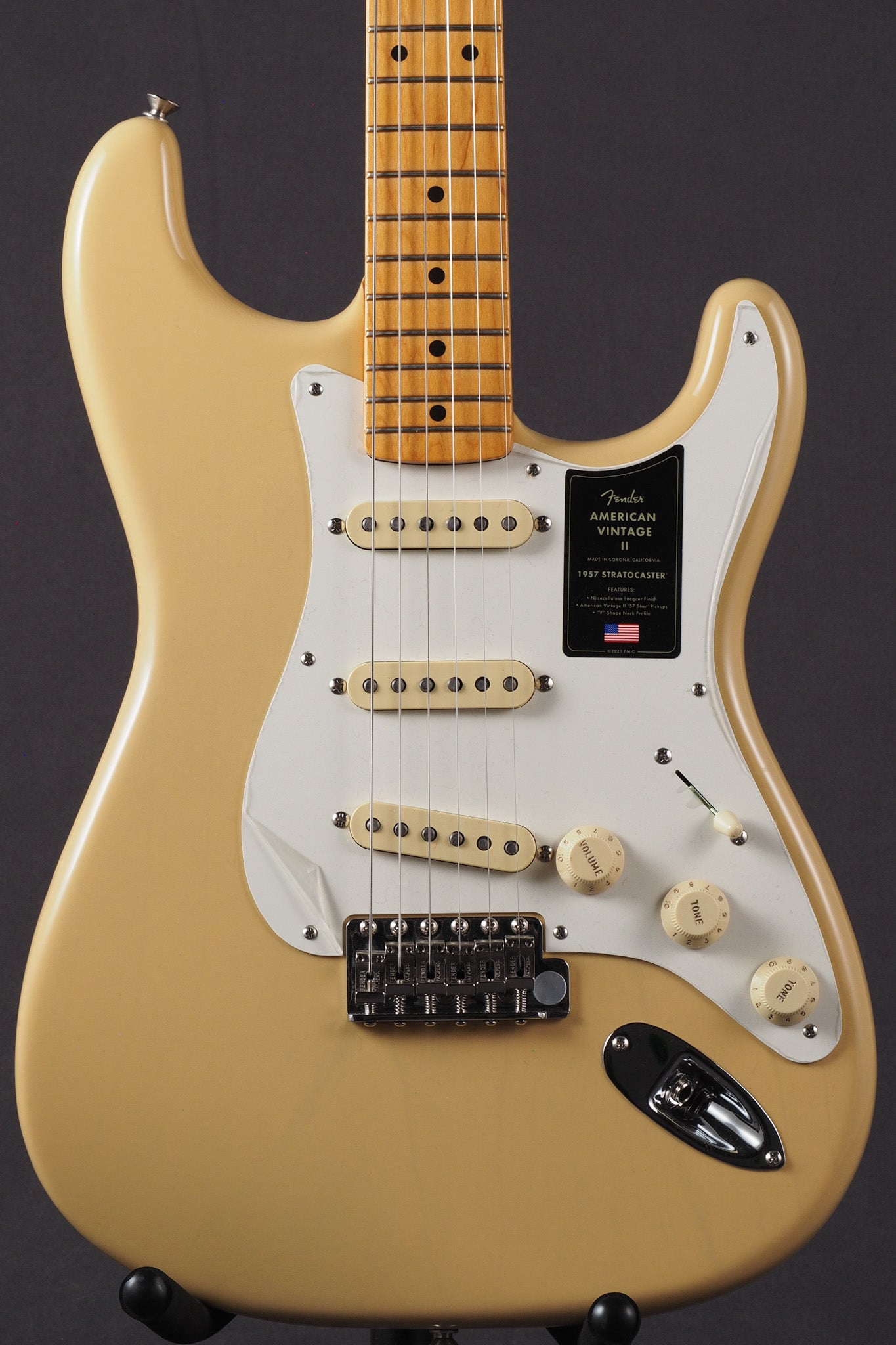 '57 American Vintage II Stratocaster - Vintage Blonde