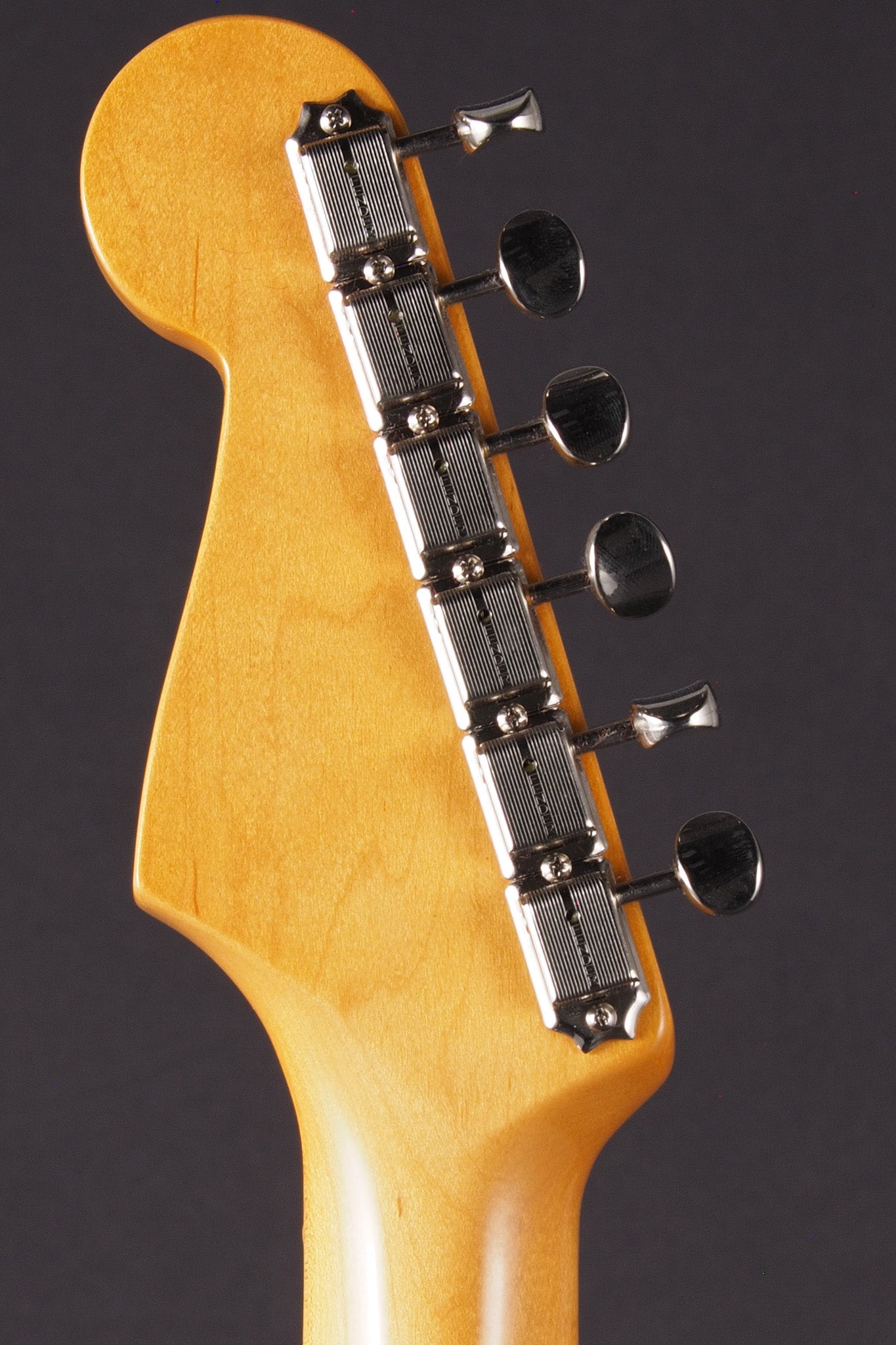 '57 American Vintage II Stratocaster - 2-Color Sunburst