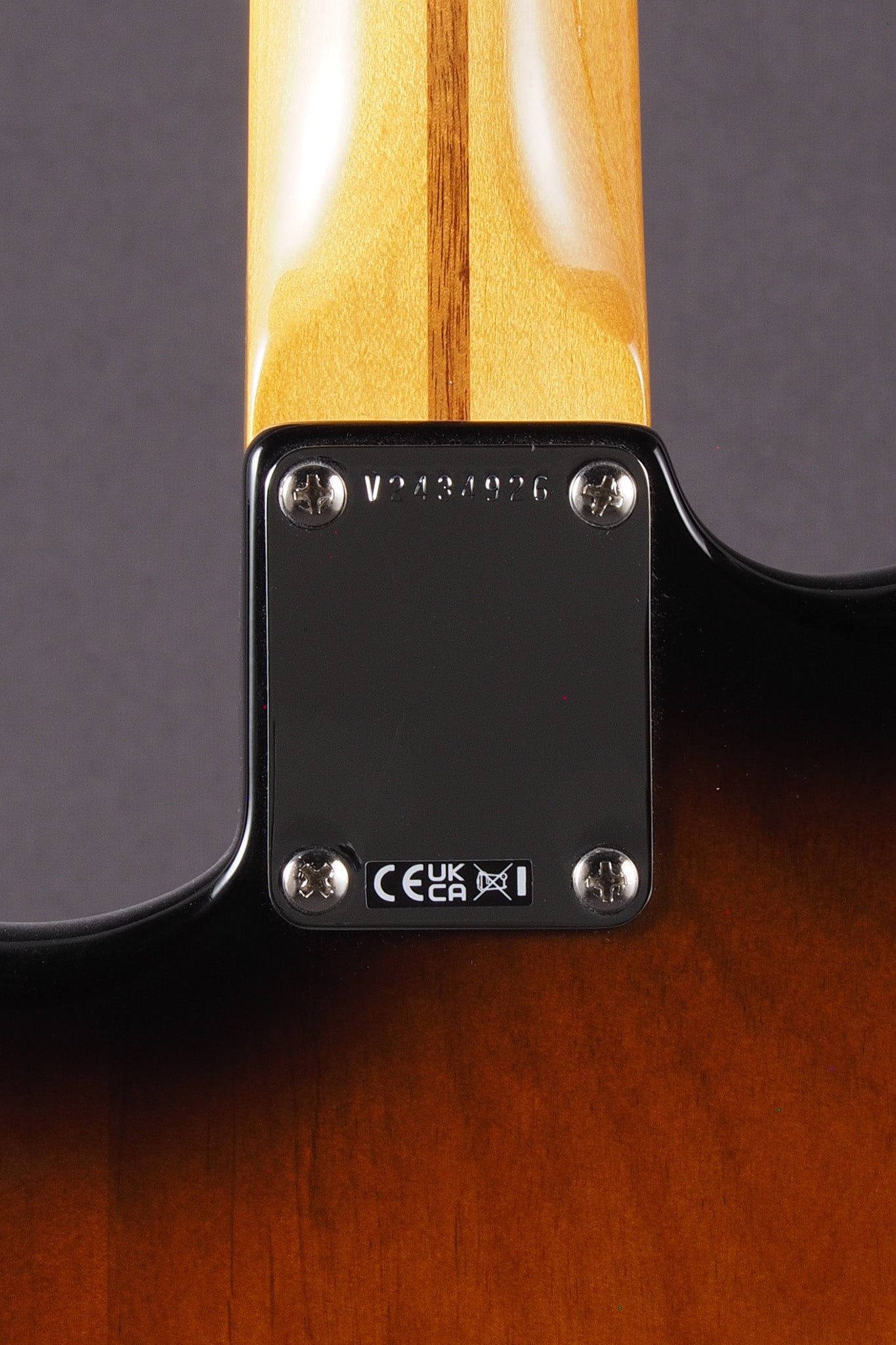 '57 American Vintage II Stratocaster - 2-Color Sunburst