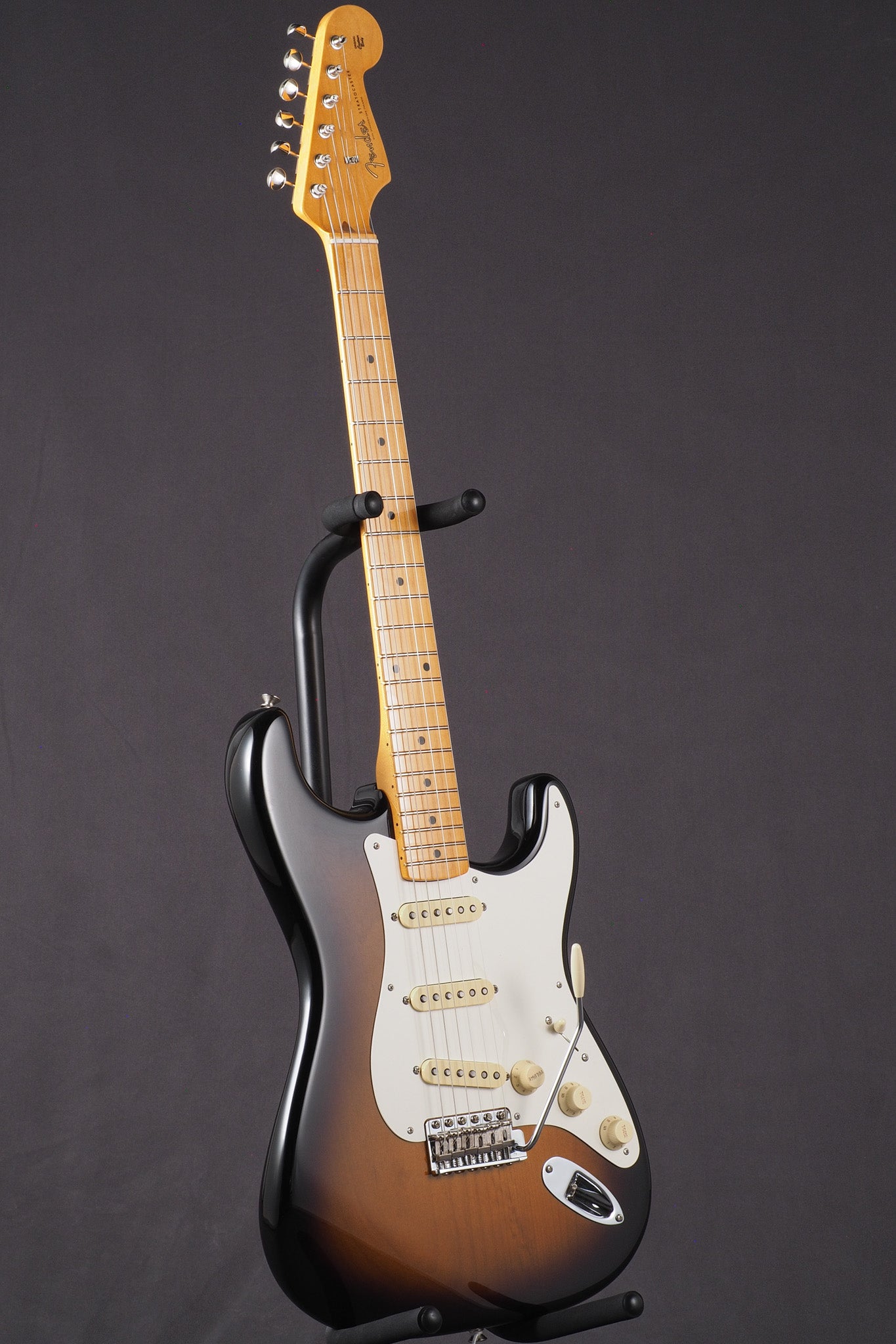 '57 American Vintage II Stratocaster - 2-Color Sunburst