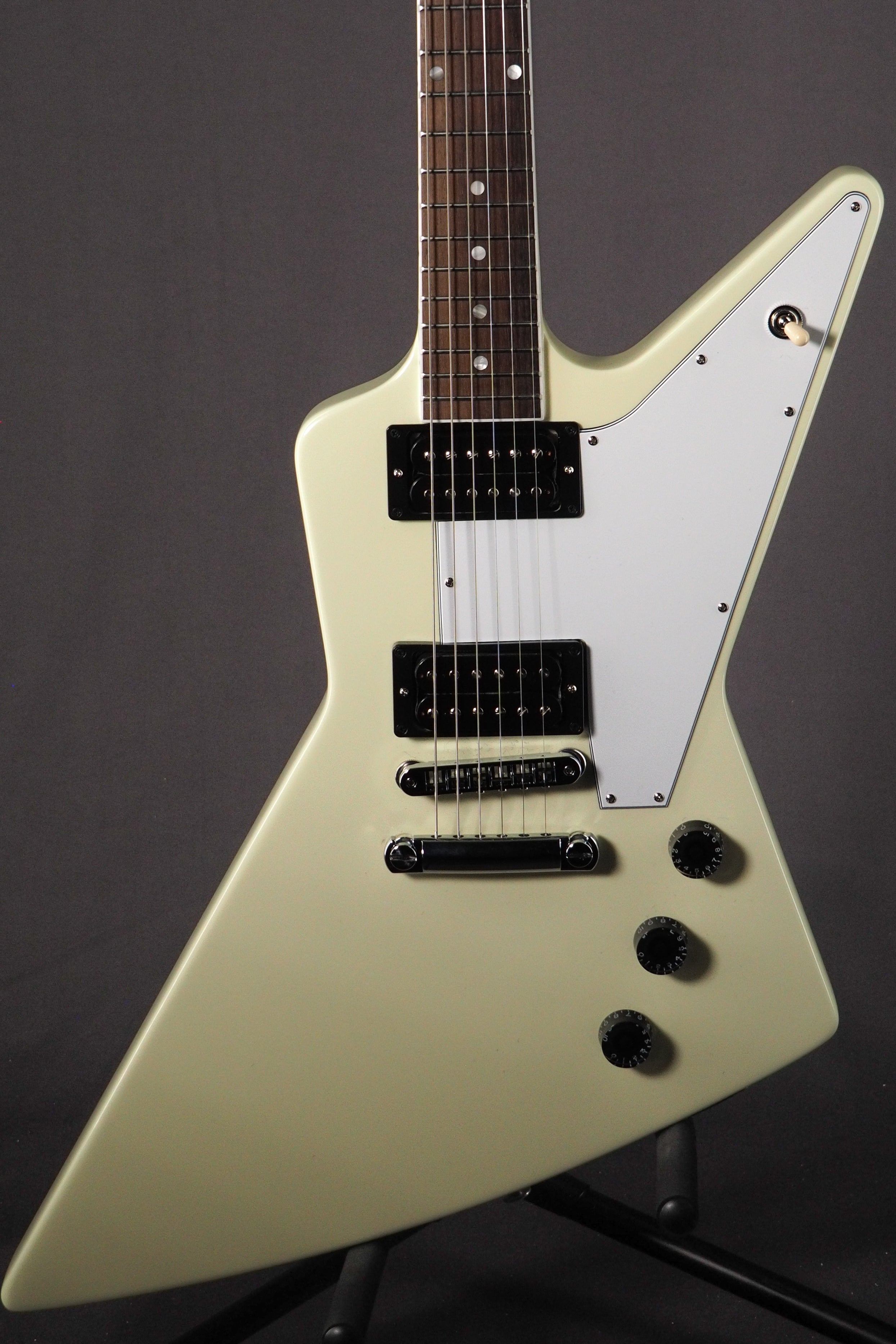 '70s Explorer - White