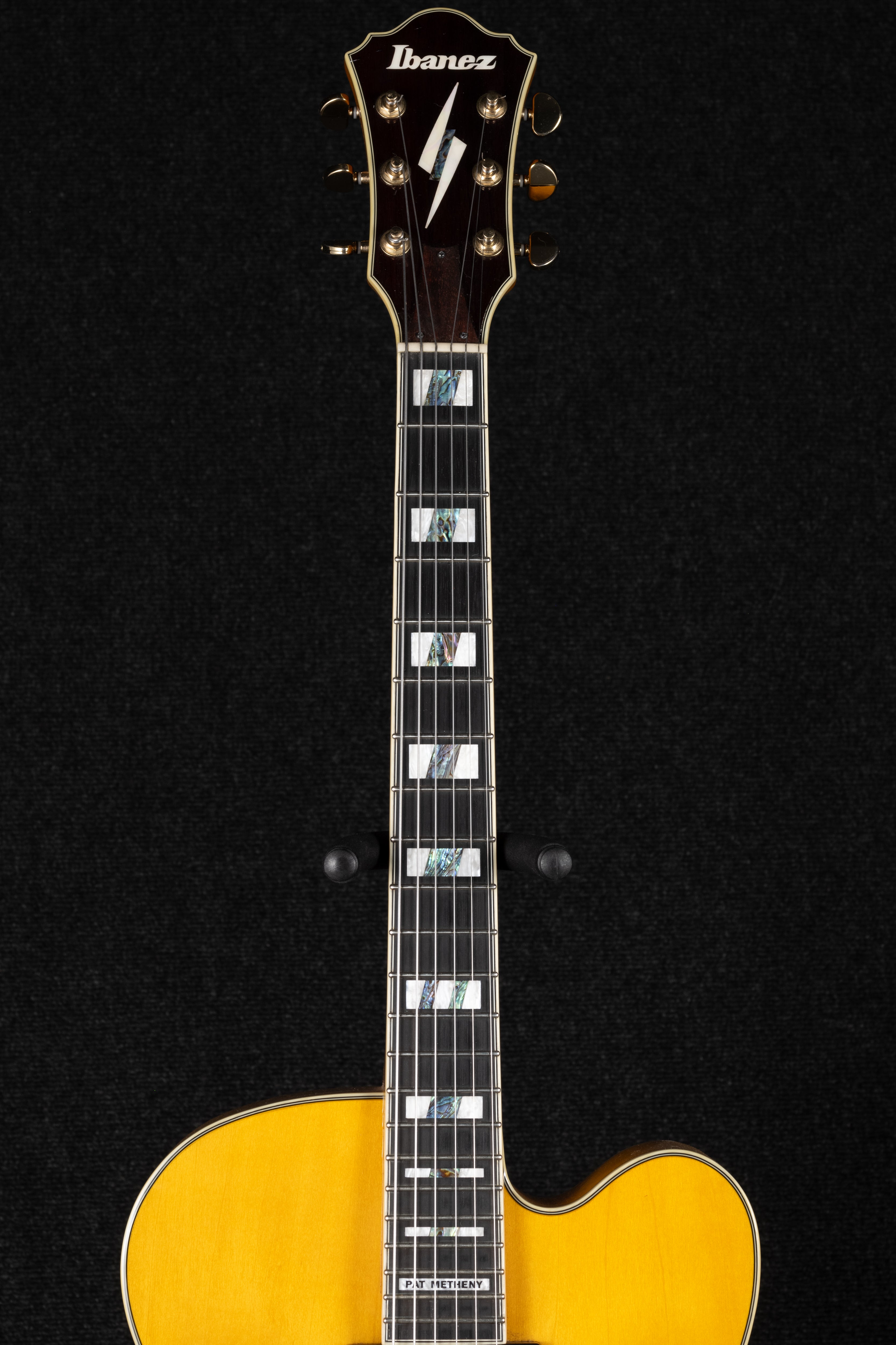 PM2-AA Pat Metheny Hollowbody - Antique Amber