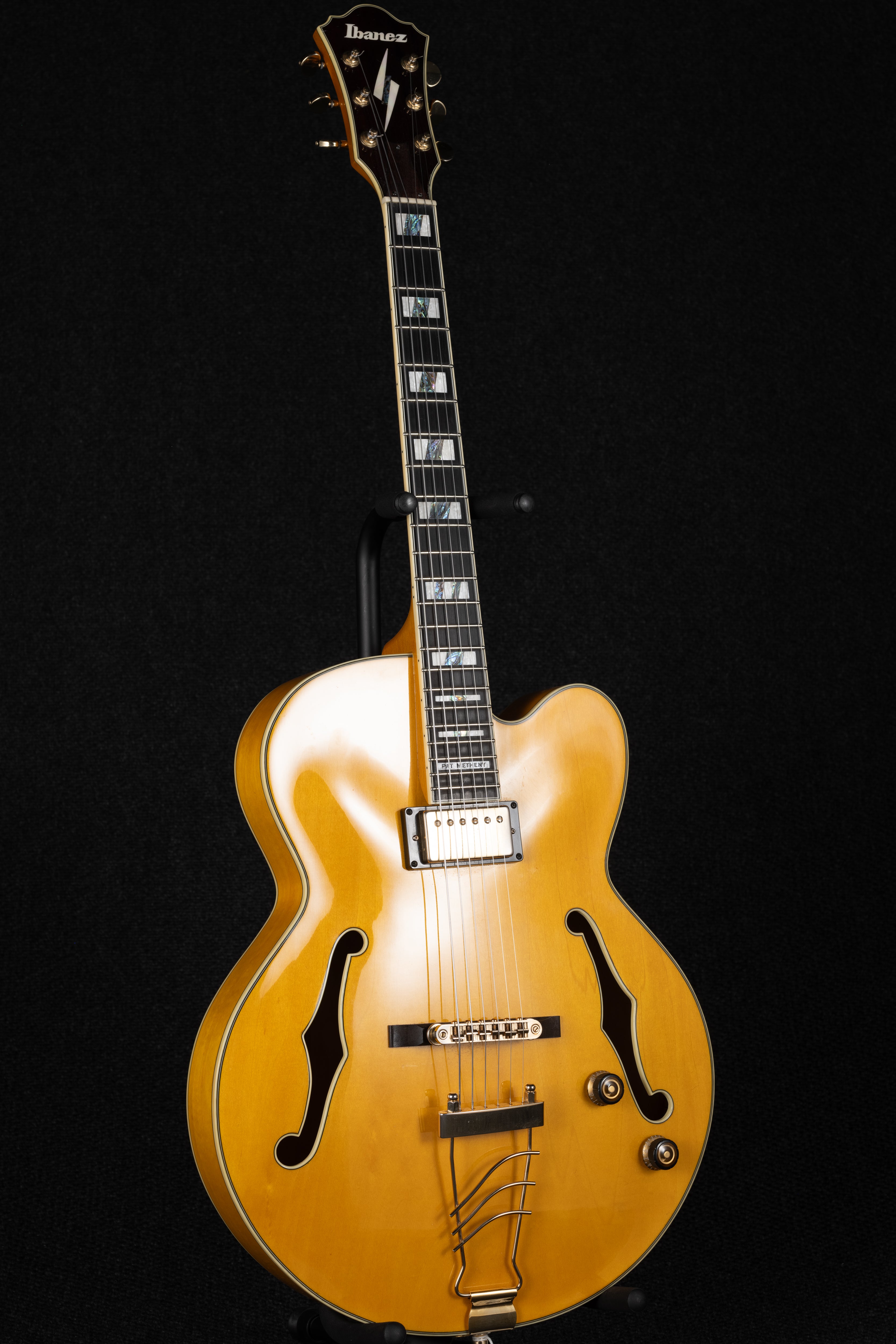 PM2-AA Pat Metheny Hollowbody - Antique Amber