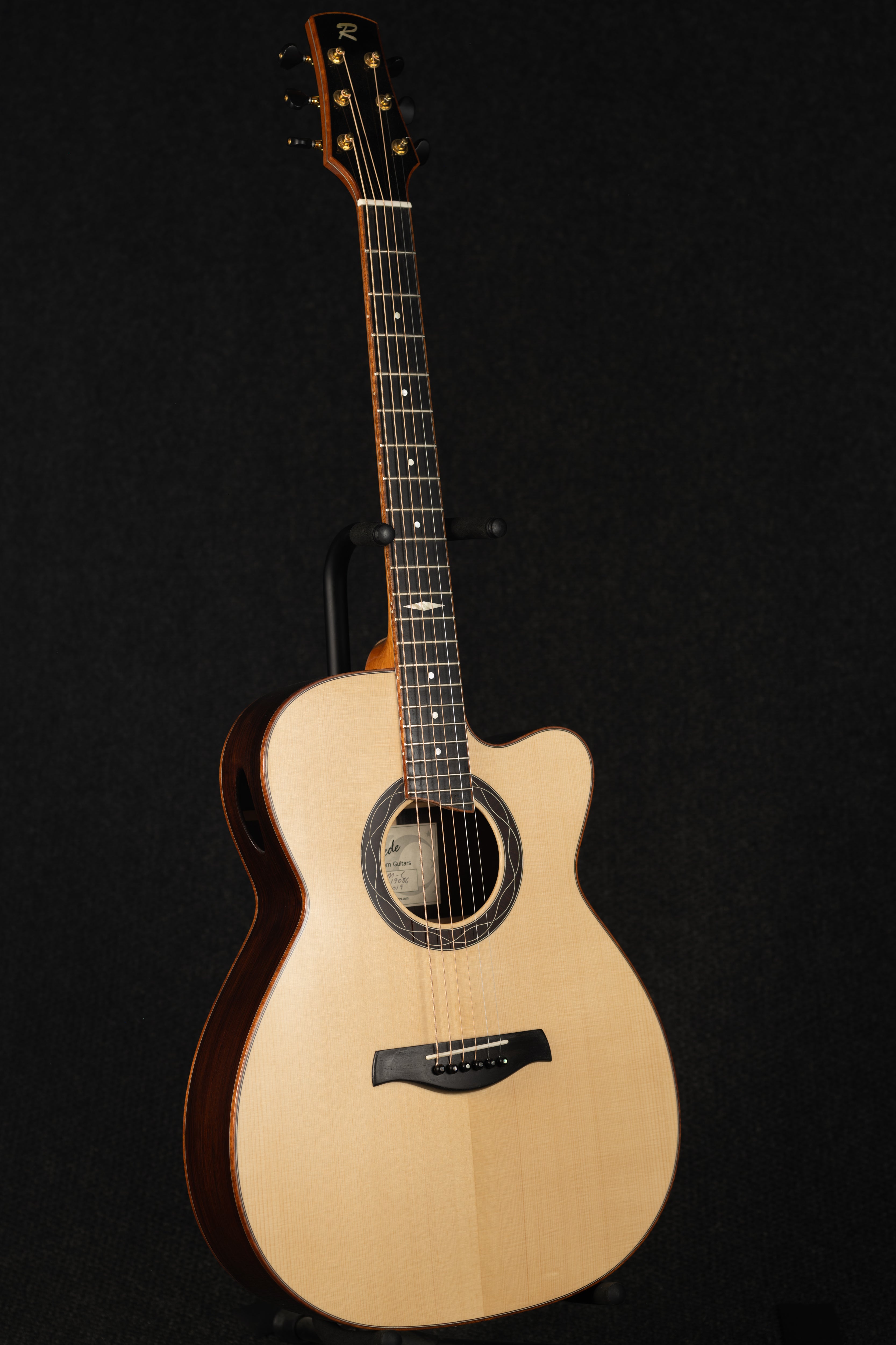 Cutaway Cocobolo Nomad