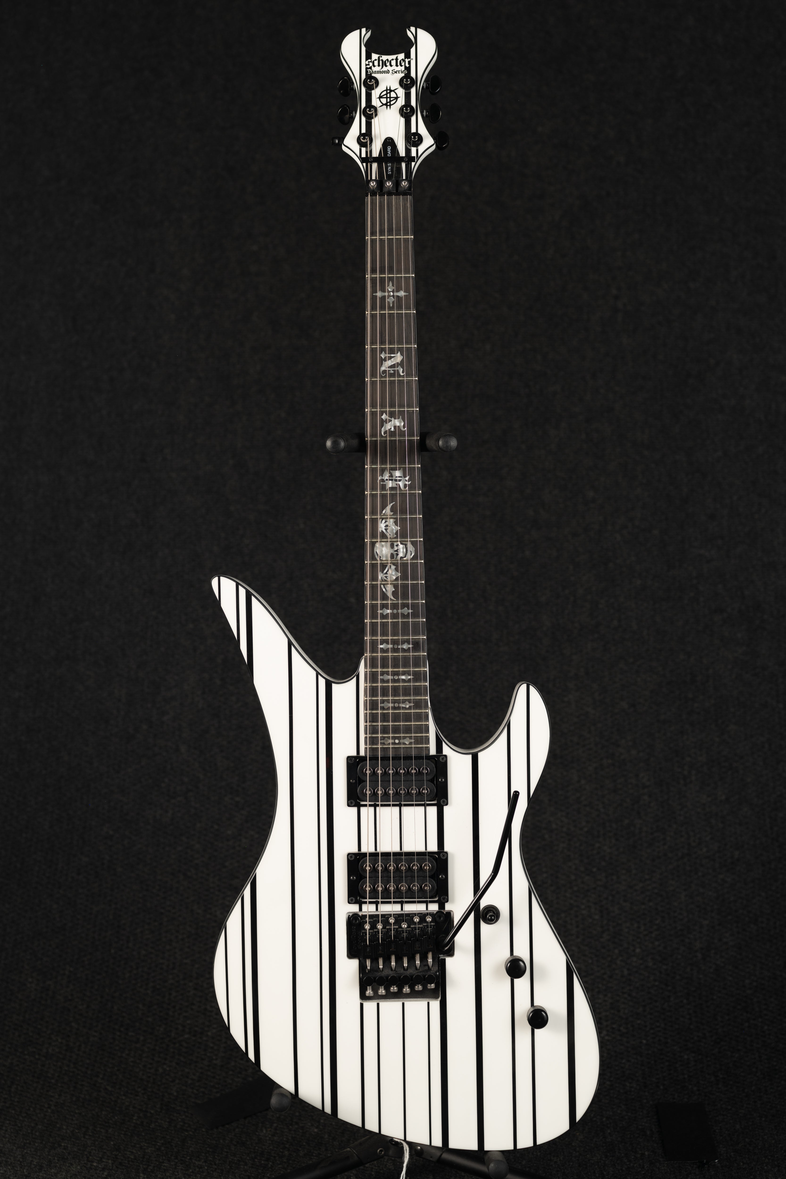 Synyster Standard