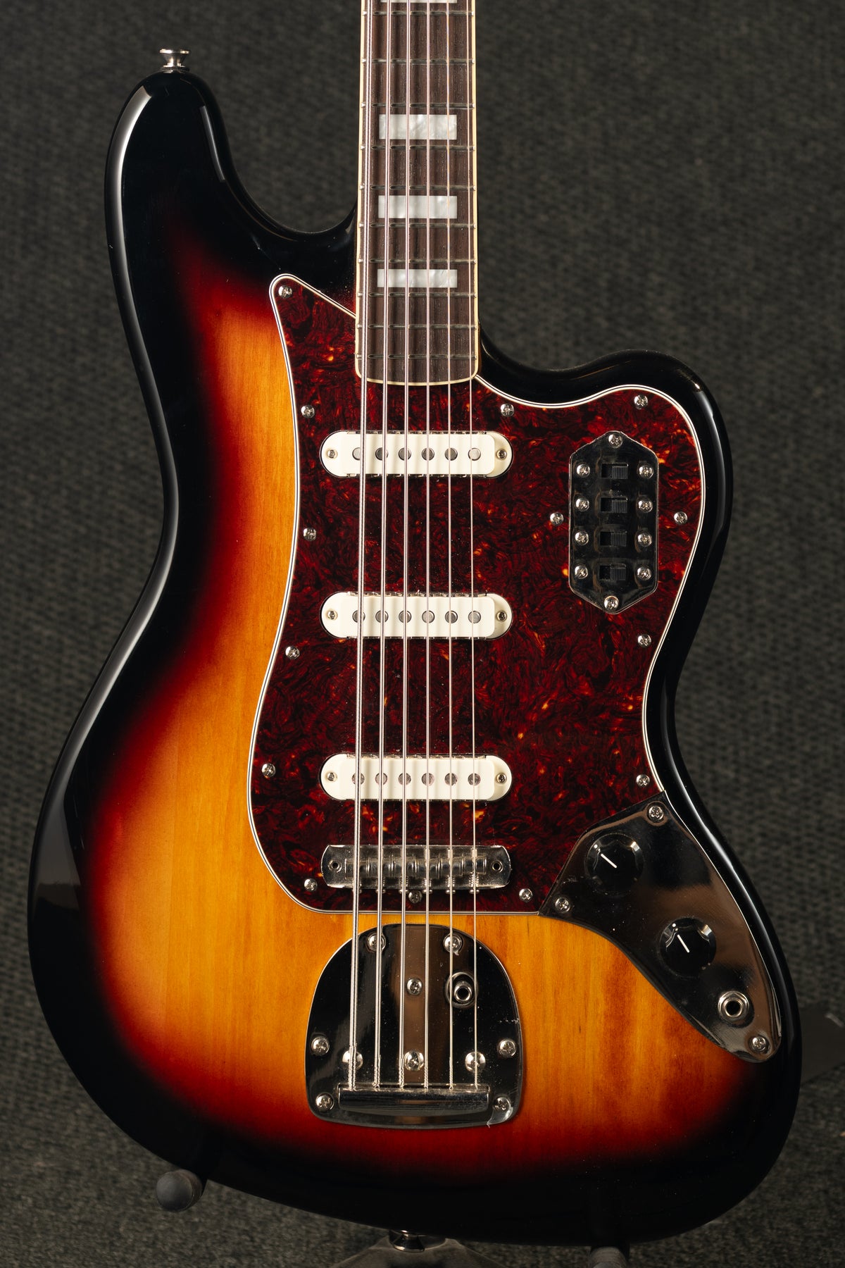 Squier Bass VI Sunburst