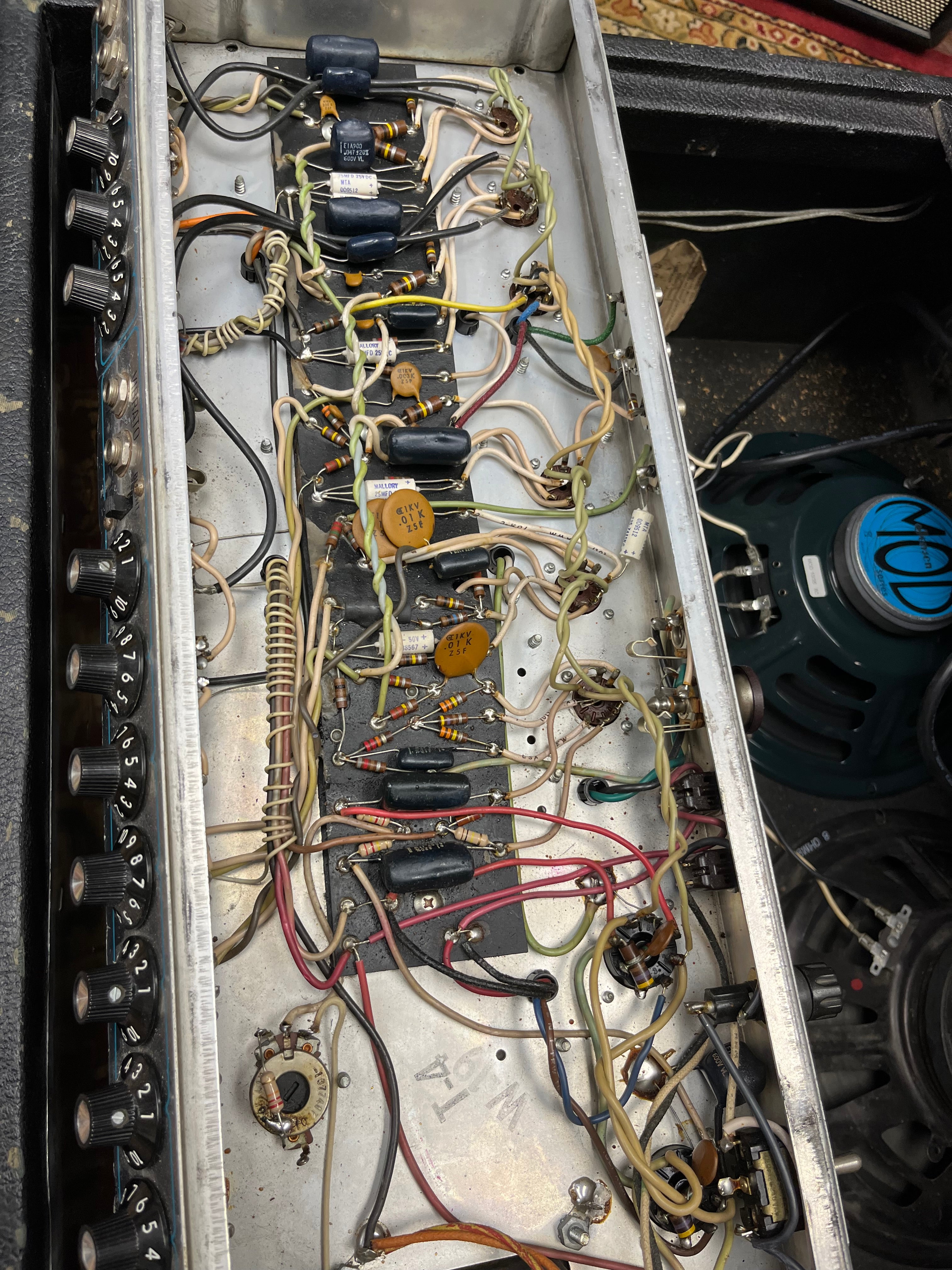 Super Reverb Silverface 4x10 Combo