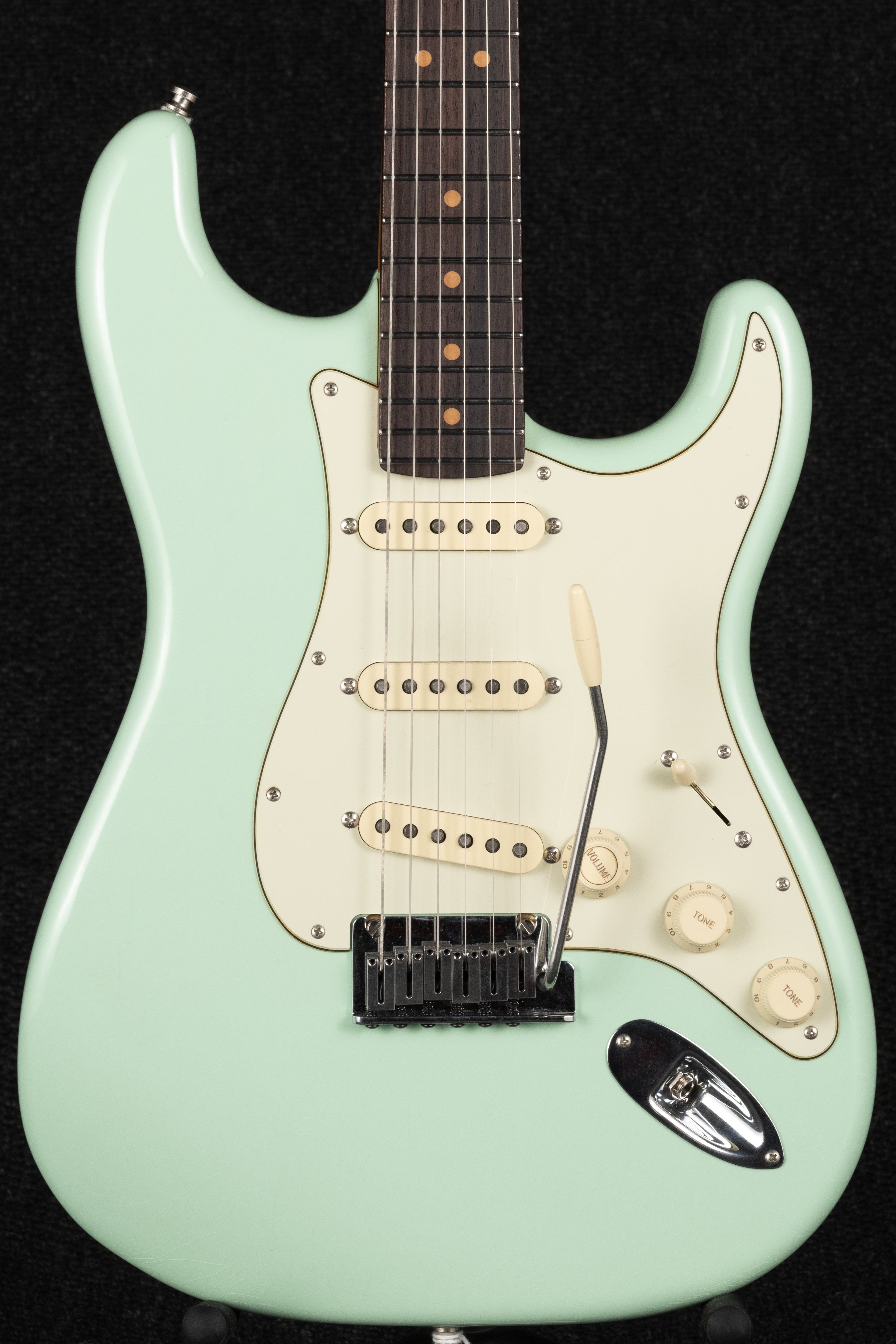 American Ultra Luxe Vintage 60's Stratocaster - Surf Green