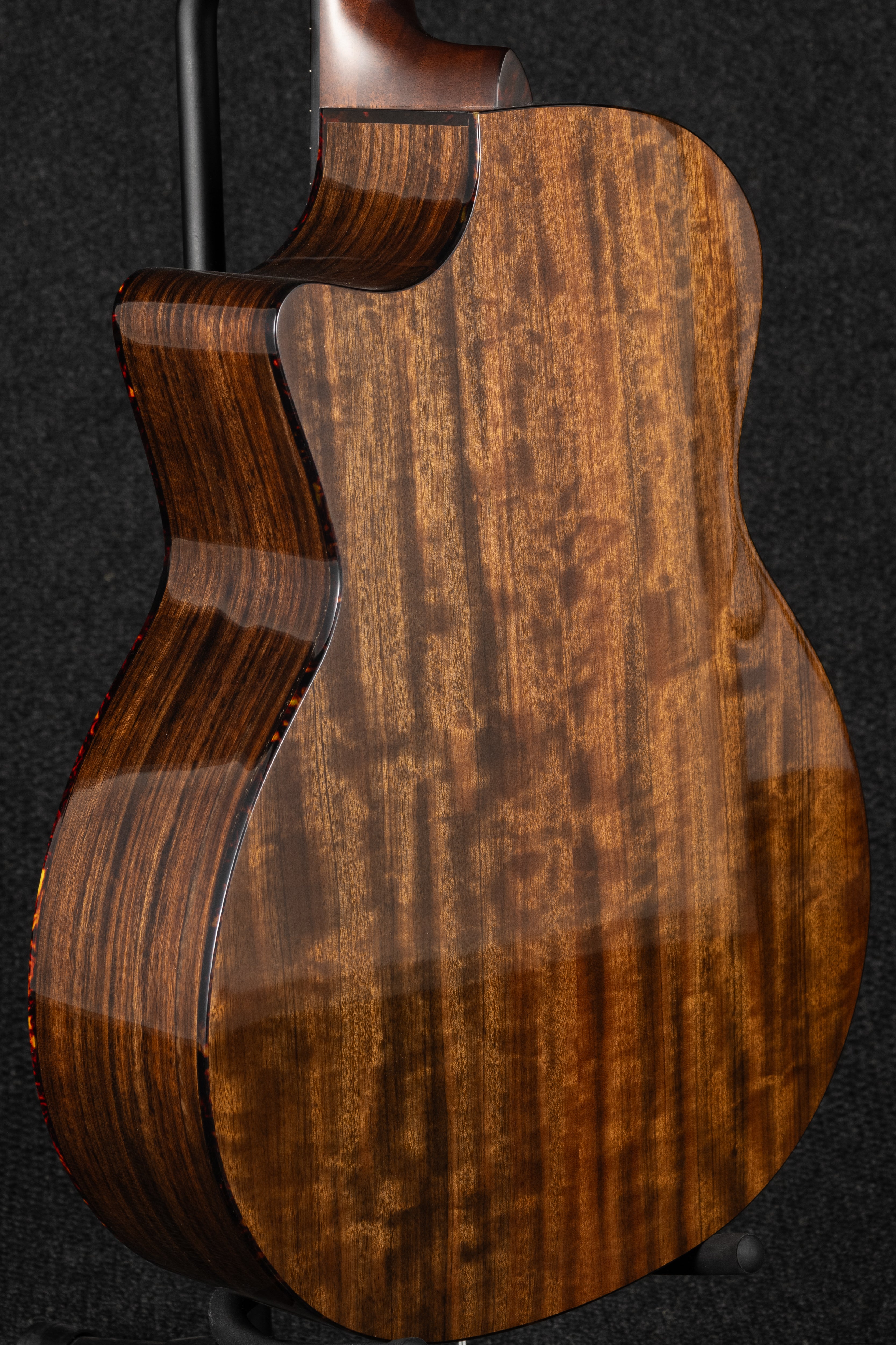 AC222CE-DLX - Goldburst