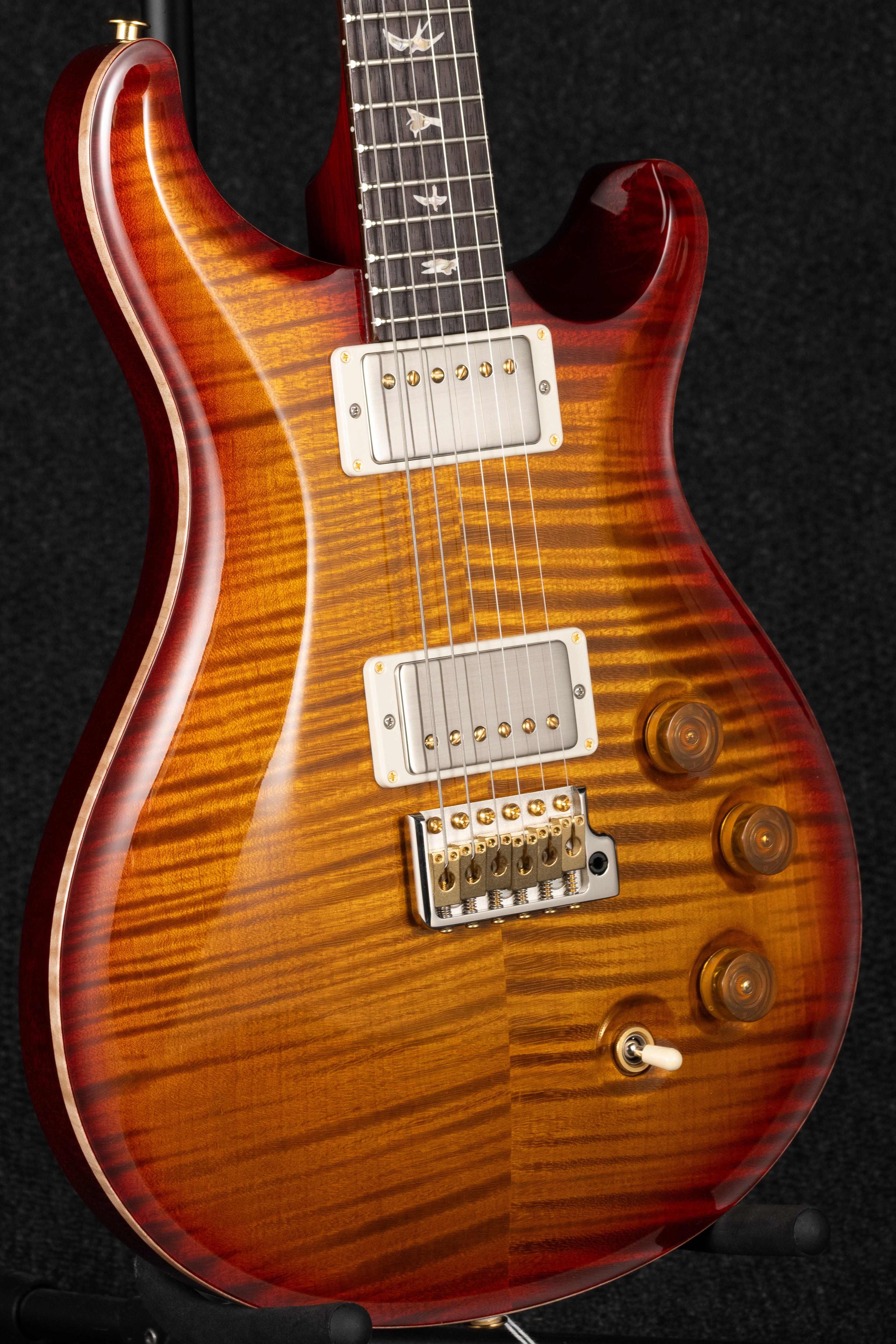 DGT 10-Top Birds - Dark Cherry Burst