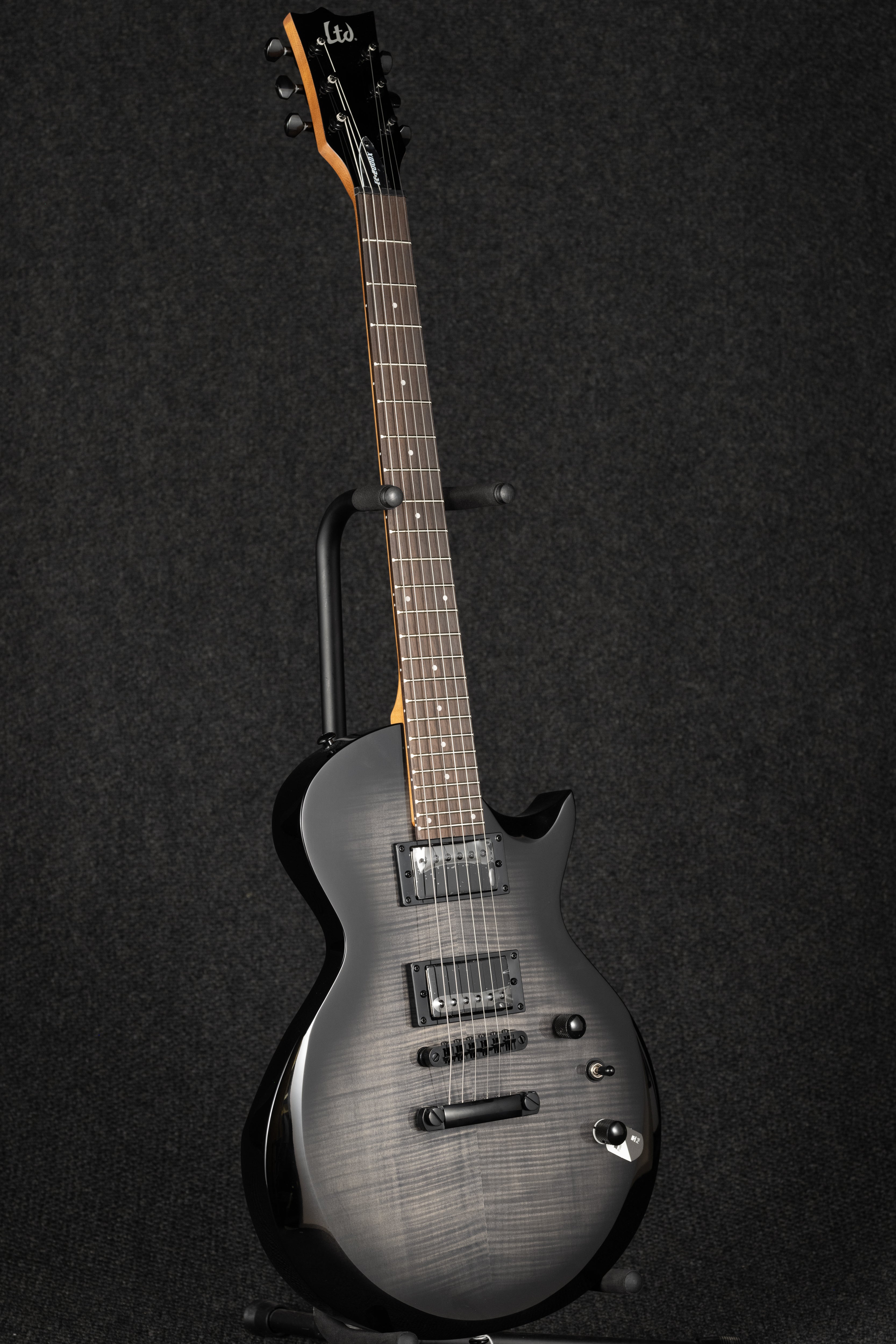 EC-200DX - Charcoal Burst
