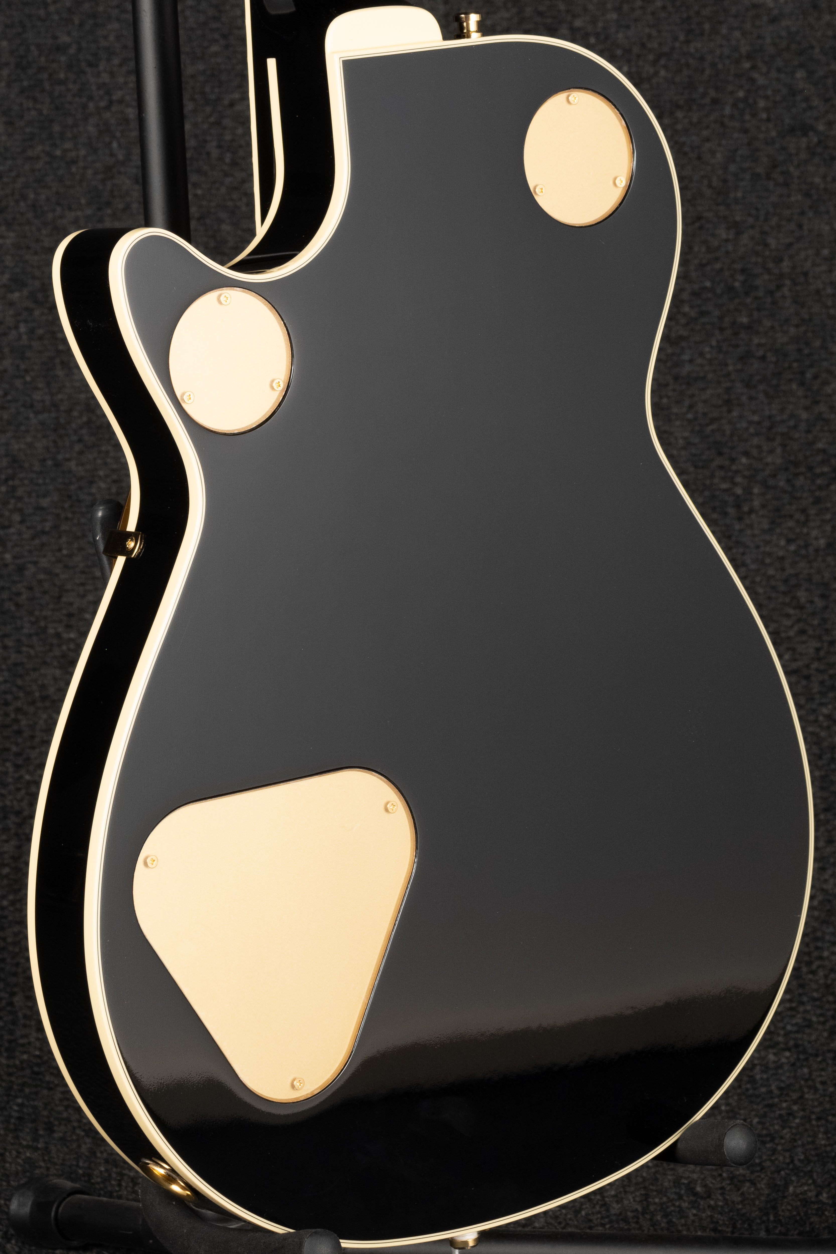 G6134TG Paisley Penguin - Gold Paisley Burst