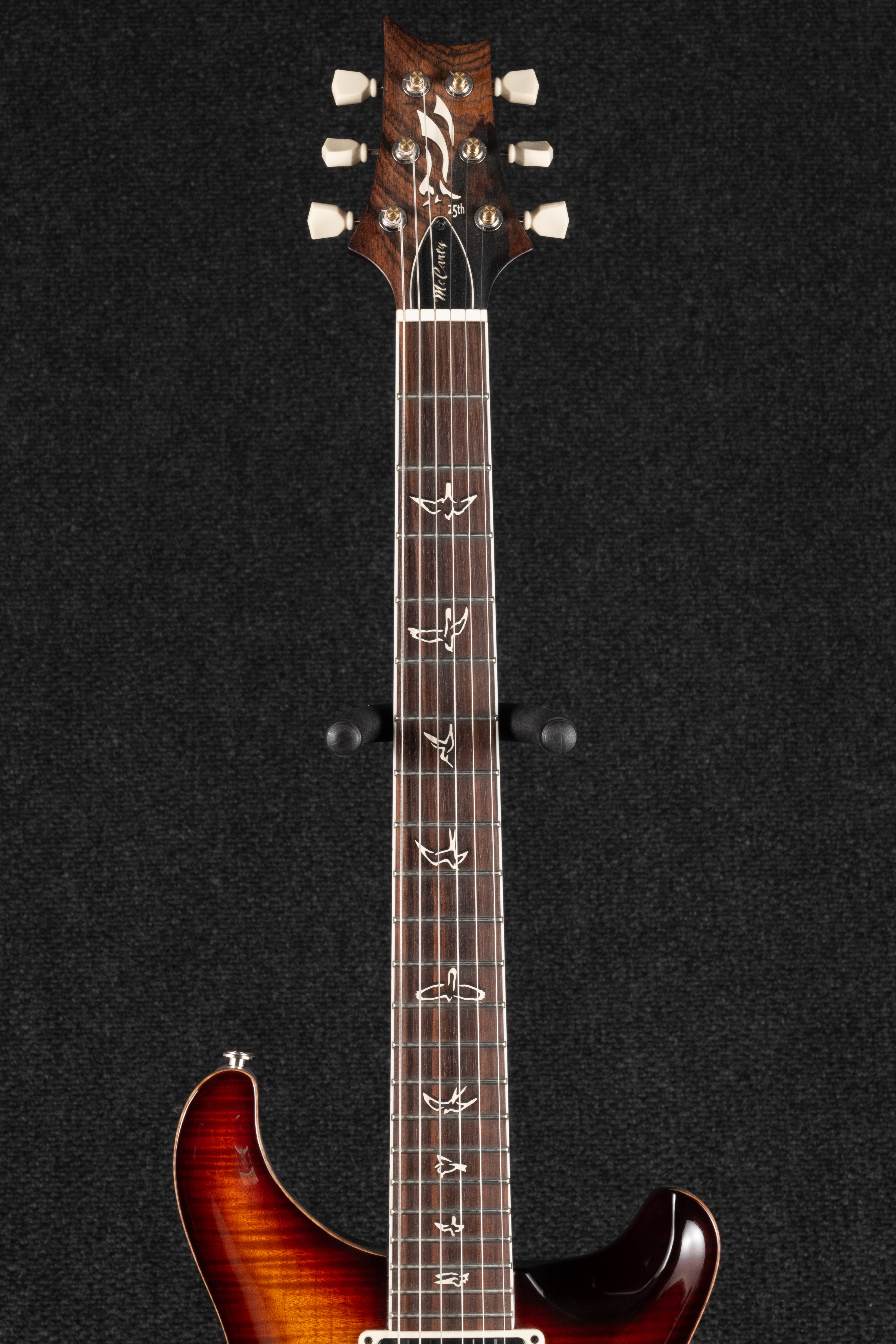 McCarty 25th Anniversary Narrowfield 10 Top