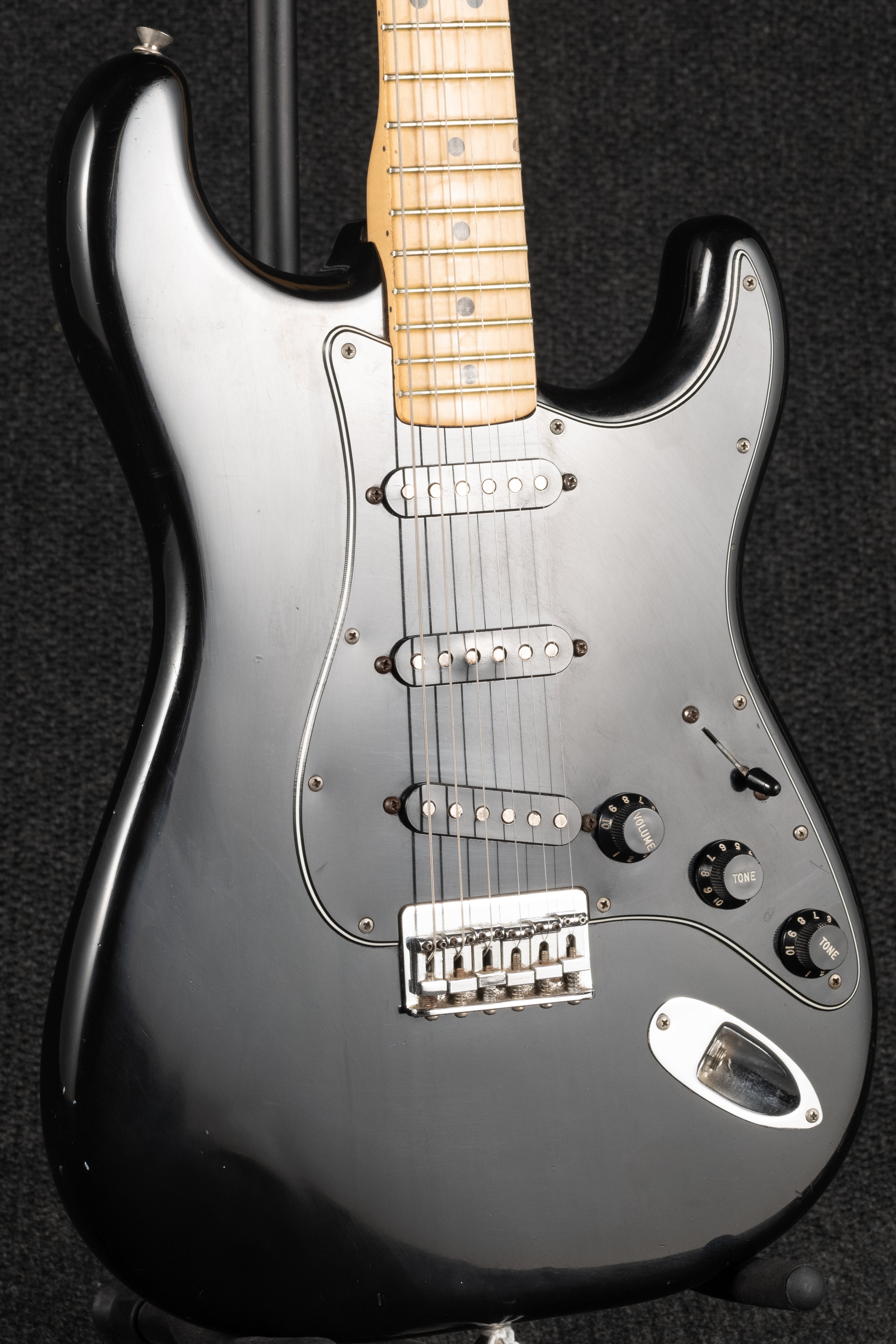 1977 Hardtail Stratocaster -  Black