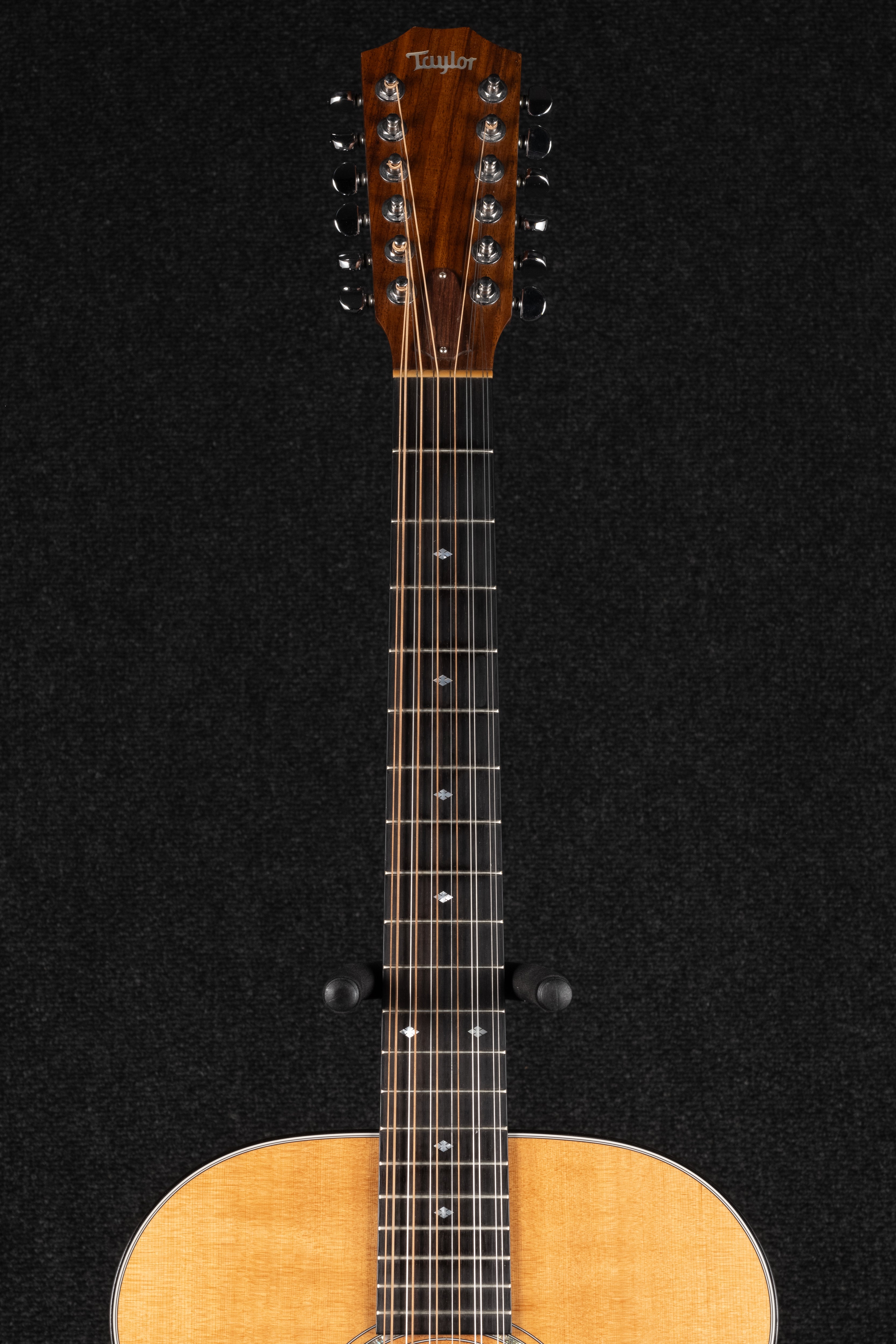 555 12 String Jumbo Acoustic