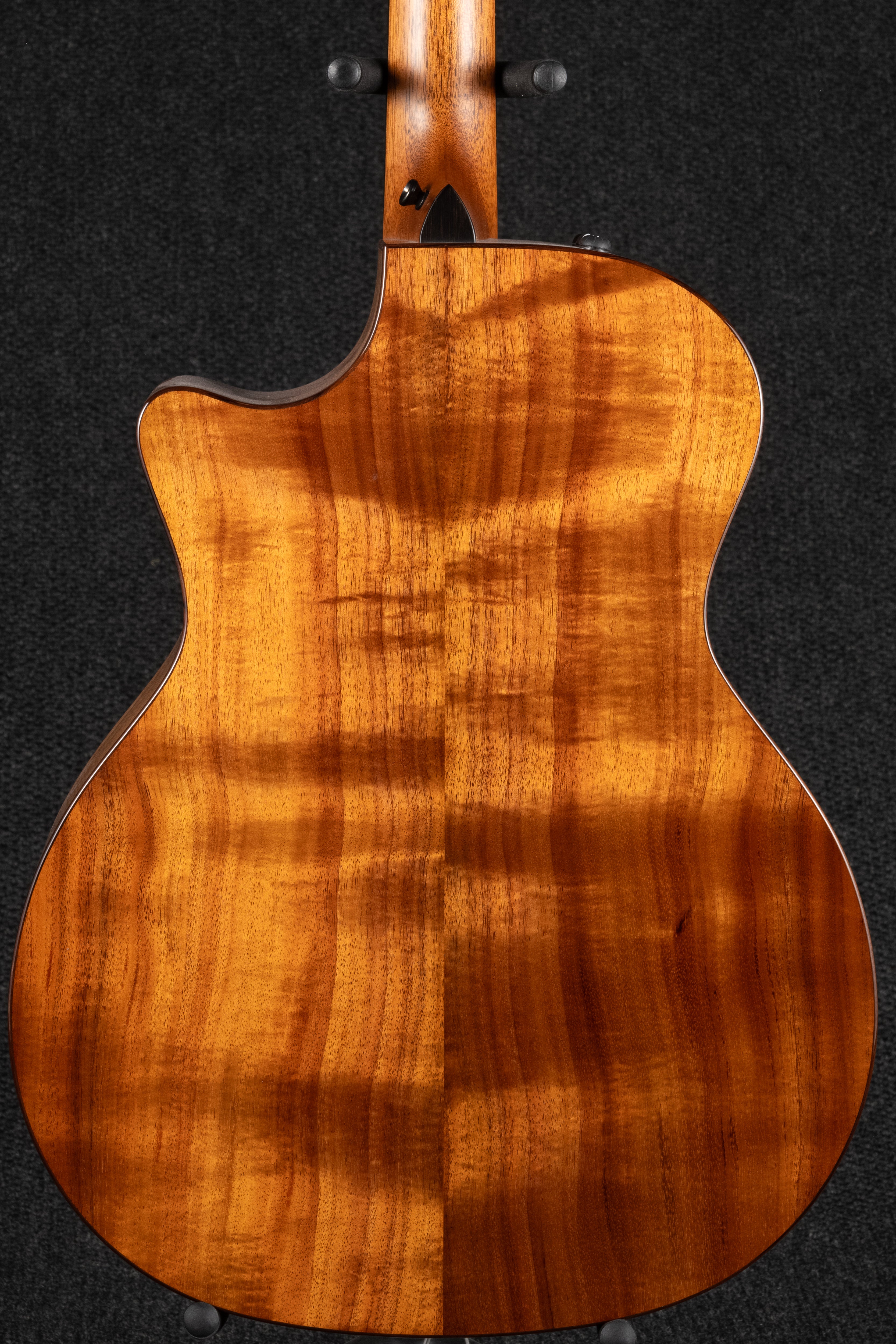 724ce ES2 Hawaiian Koa