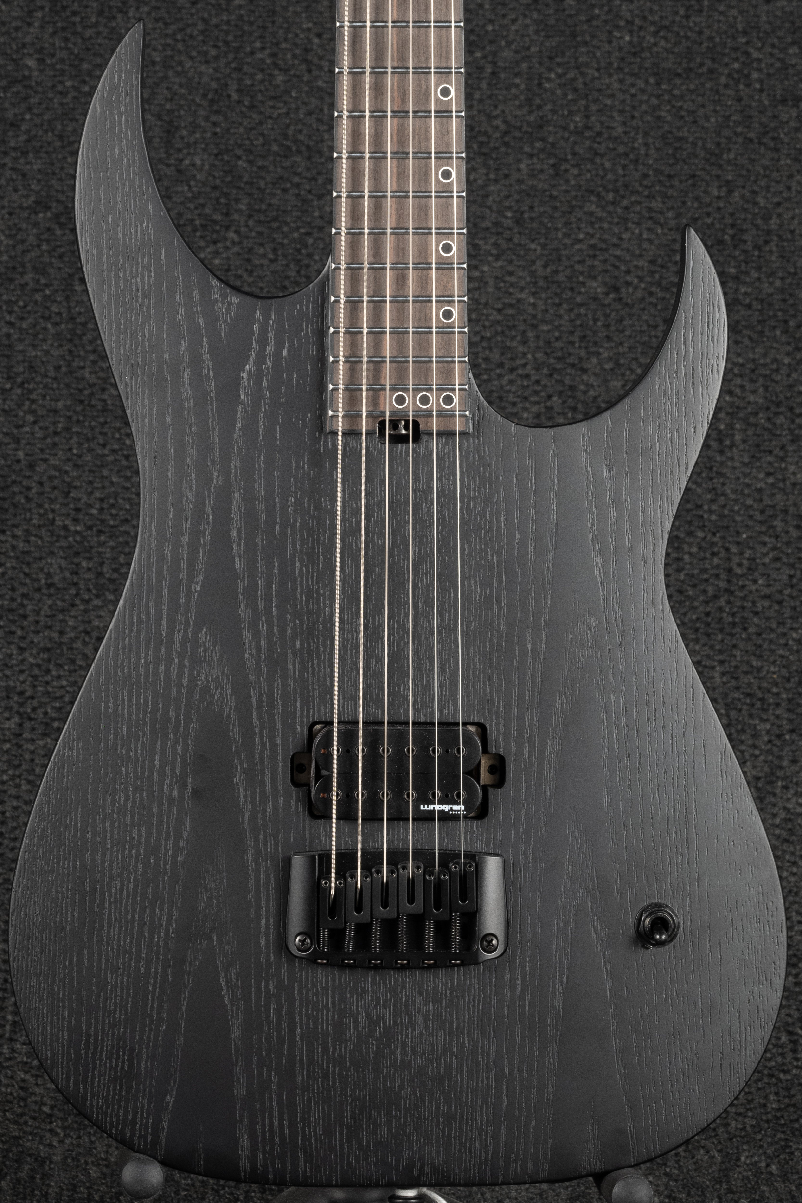 KM-6 mk.III EX - Satin Black