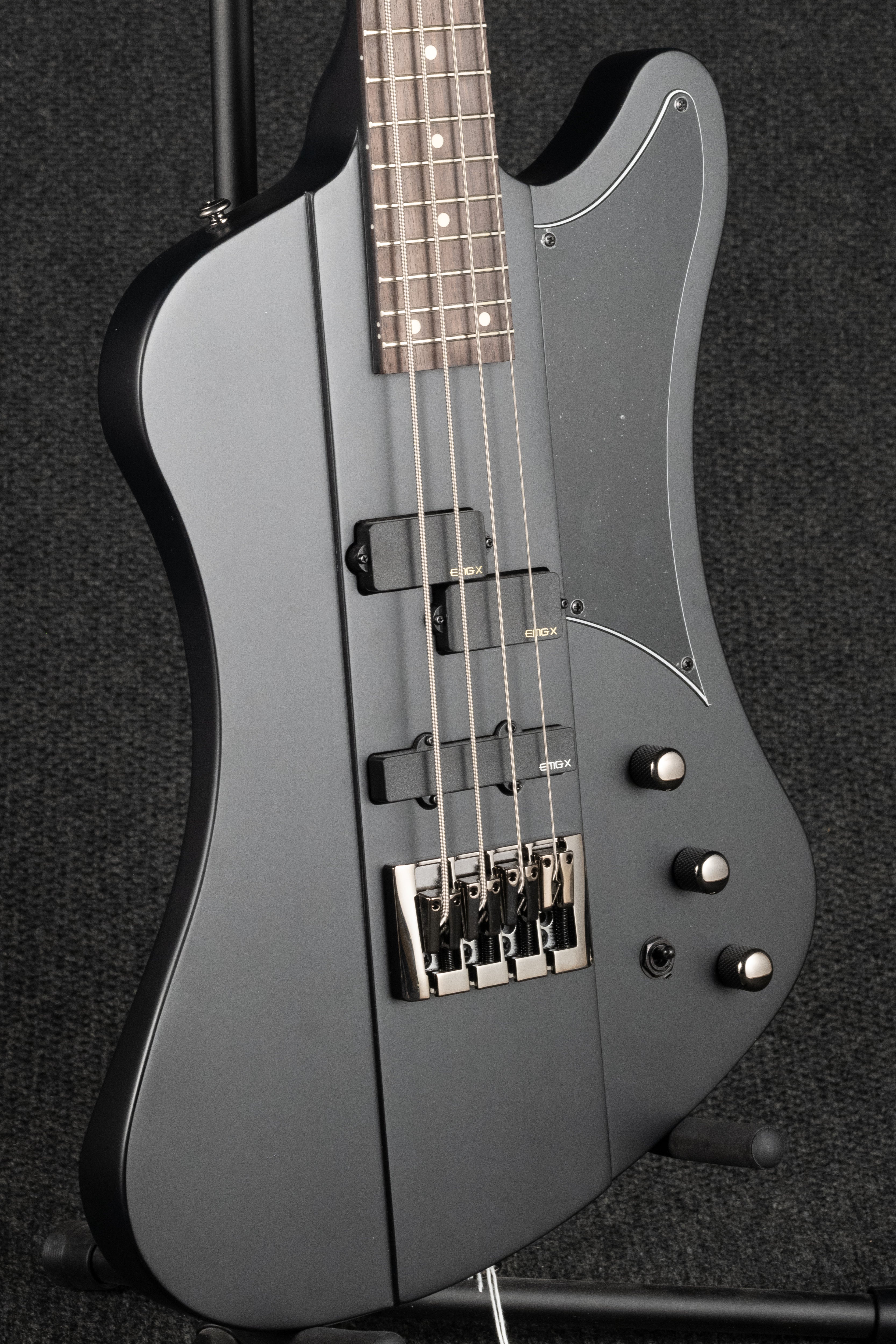 Sixx Bass- Satin Black