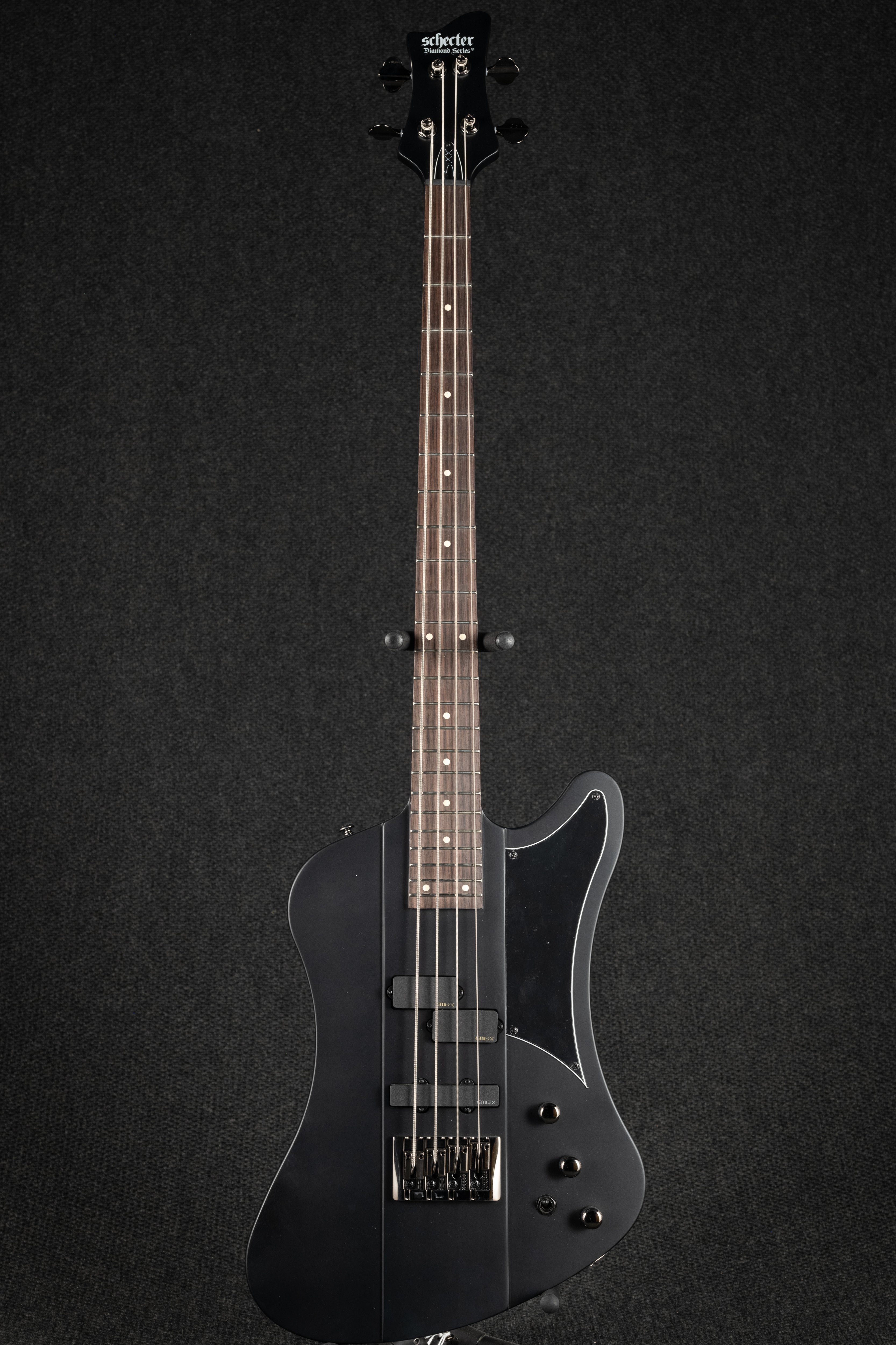 Sixx Bass- Satin Black