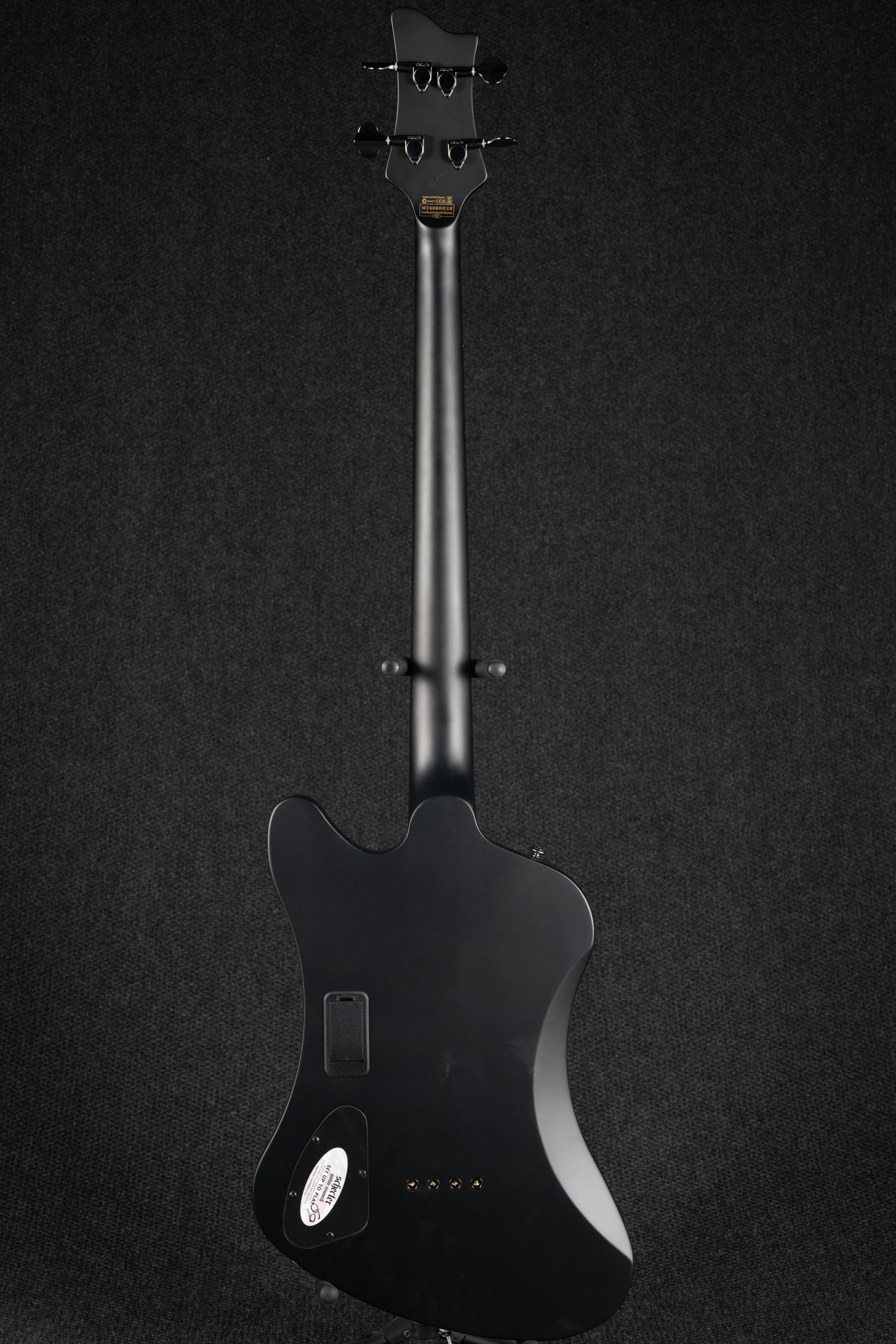 Sixx Bass- Satin Black