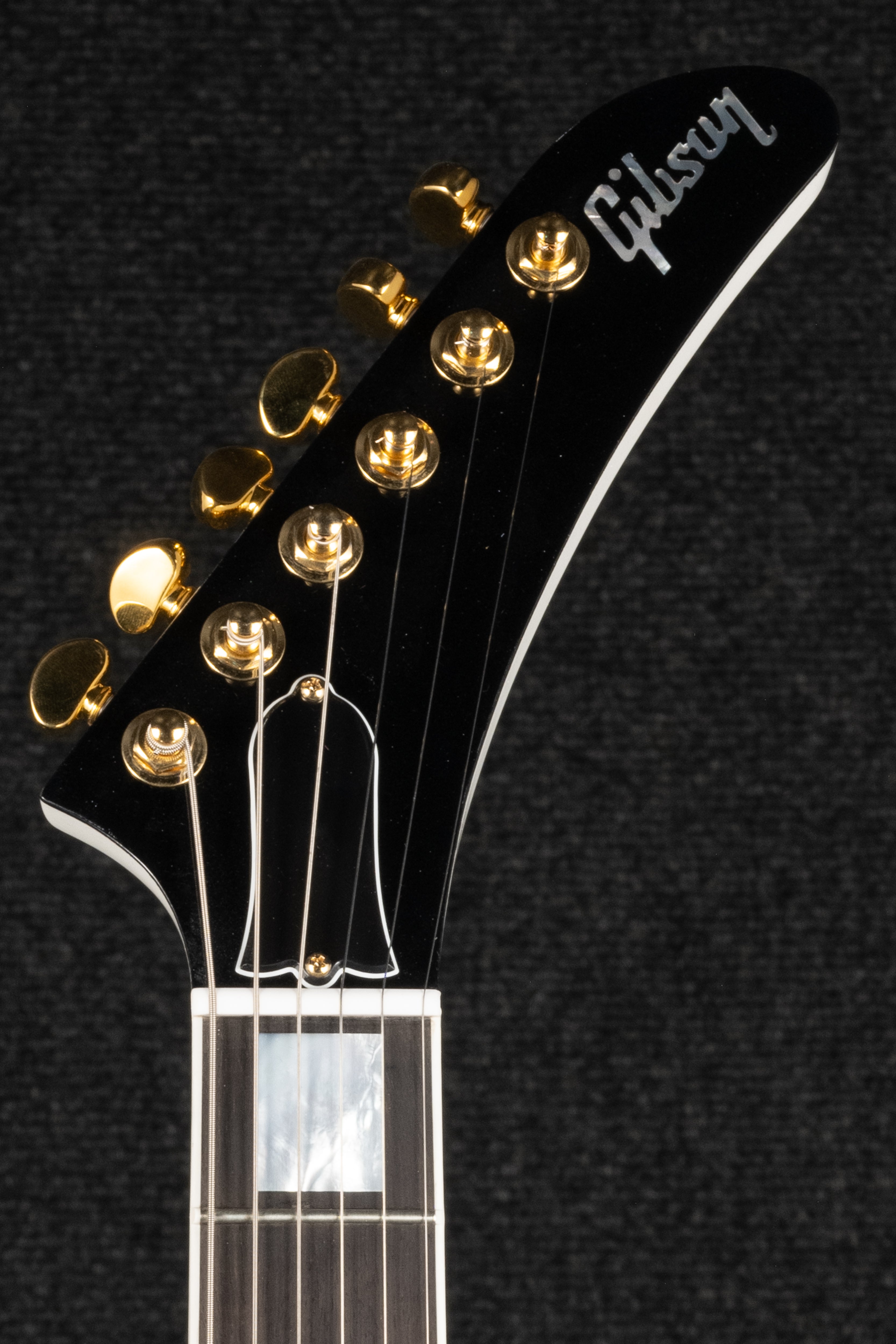 Explorer Custom - Alpine White Sparkle