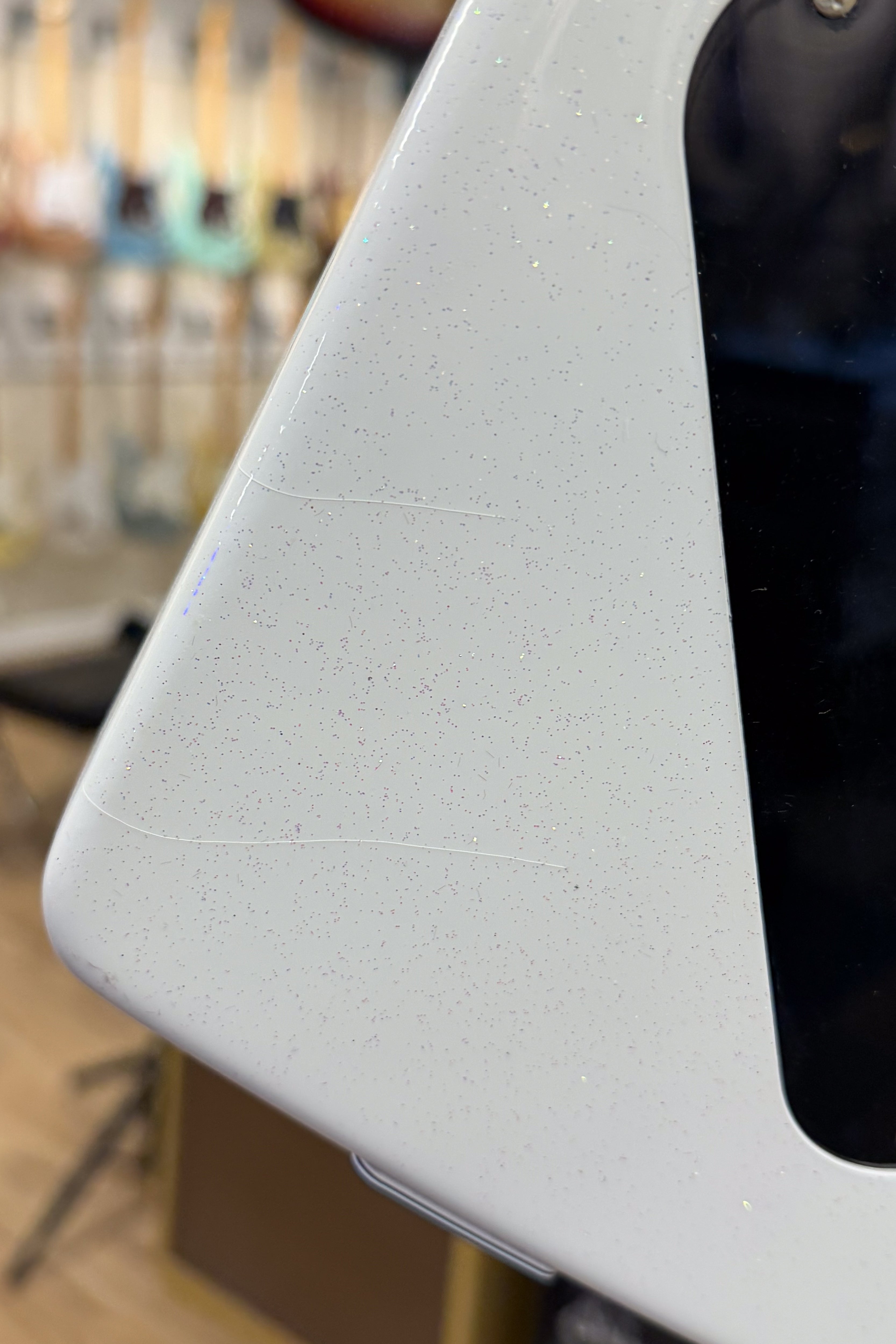 Explorer Custom - Alpine White Sparkle