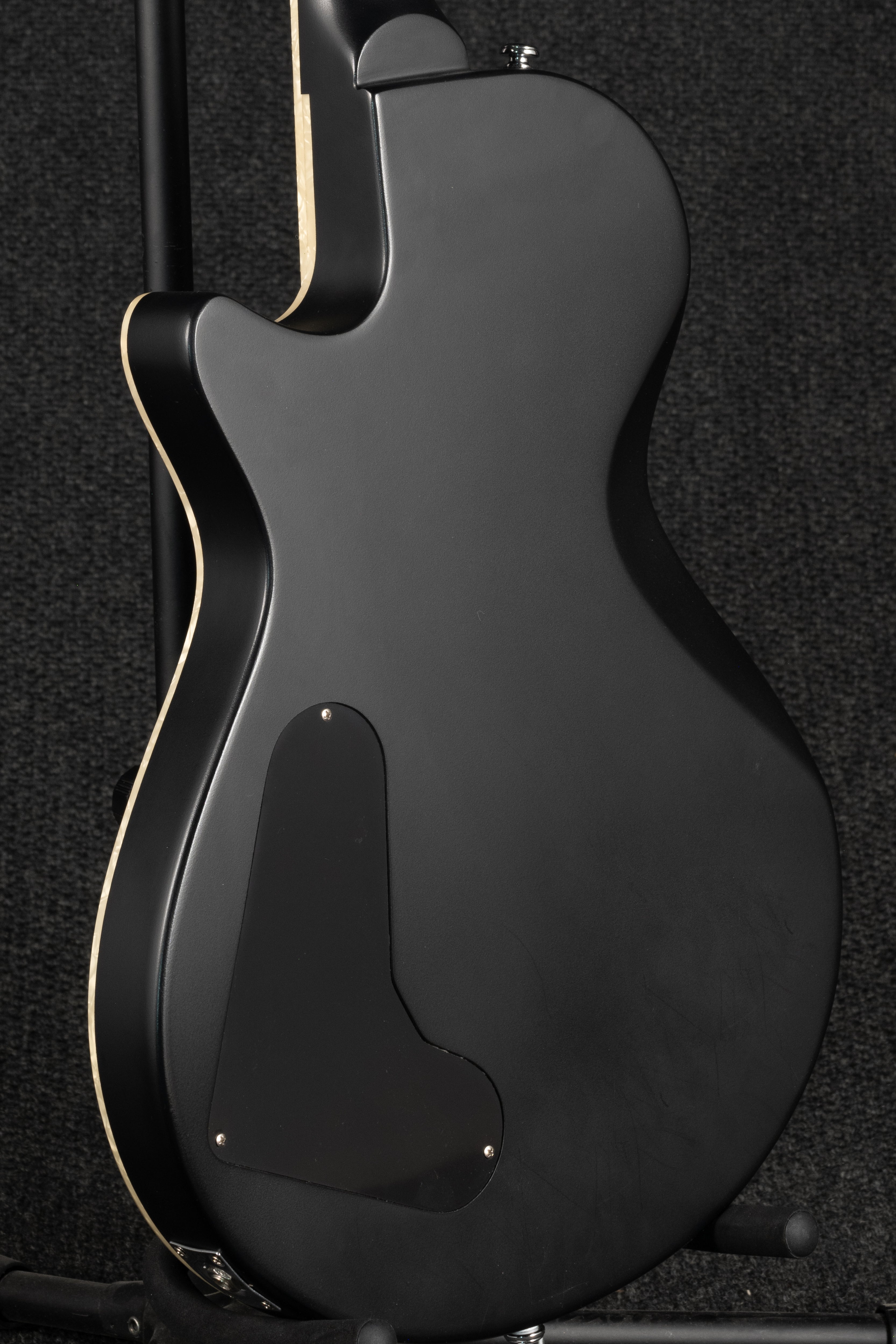 Ultra Max - Satin Black