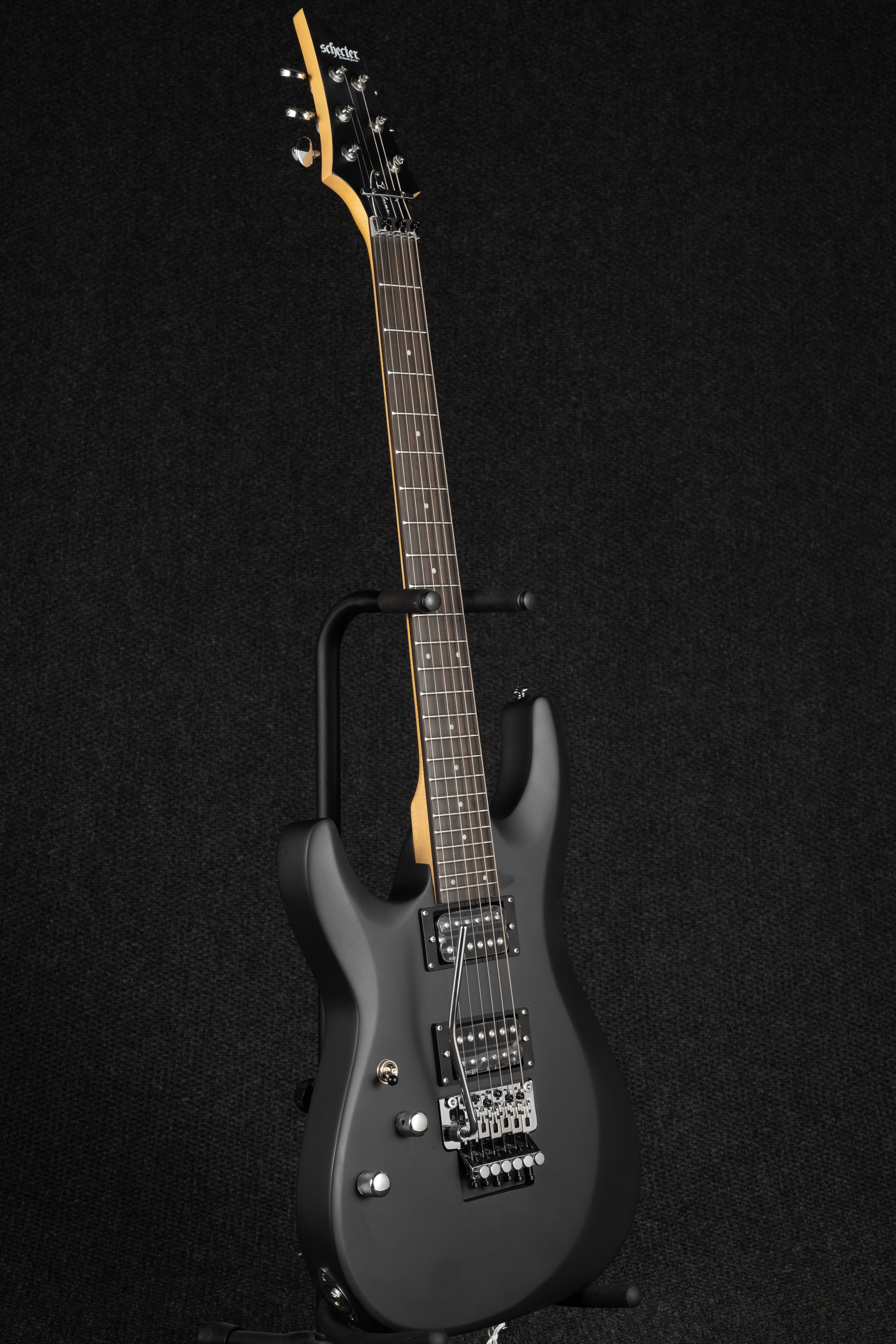 C-6 FR Deluxe LH - Satin Black