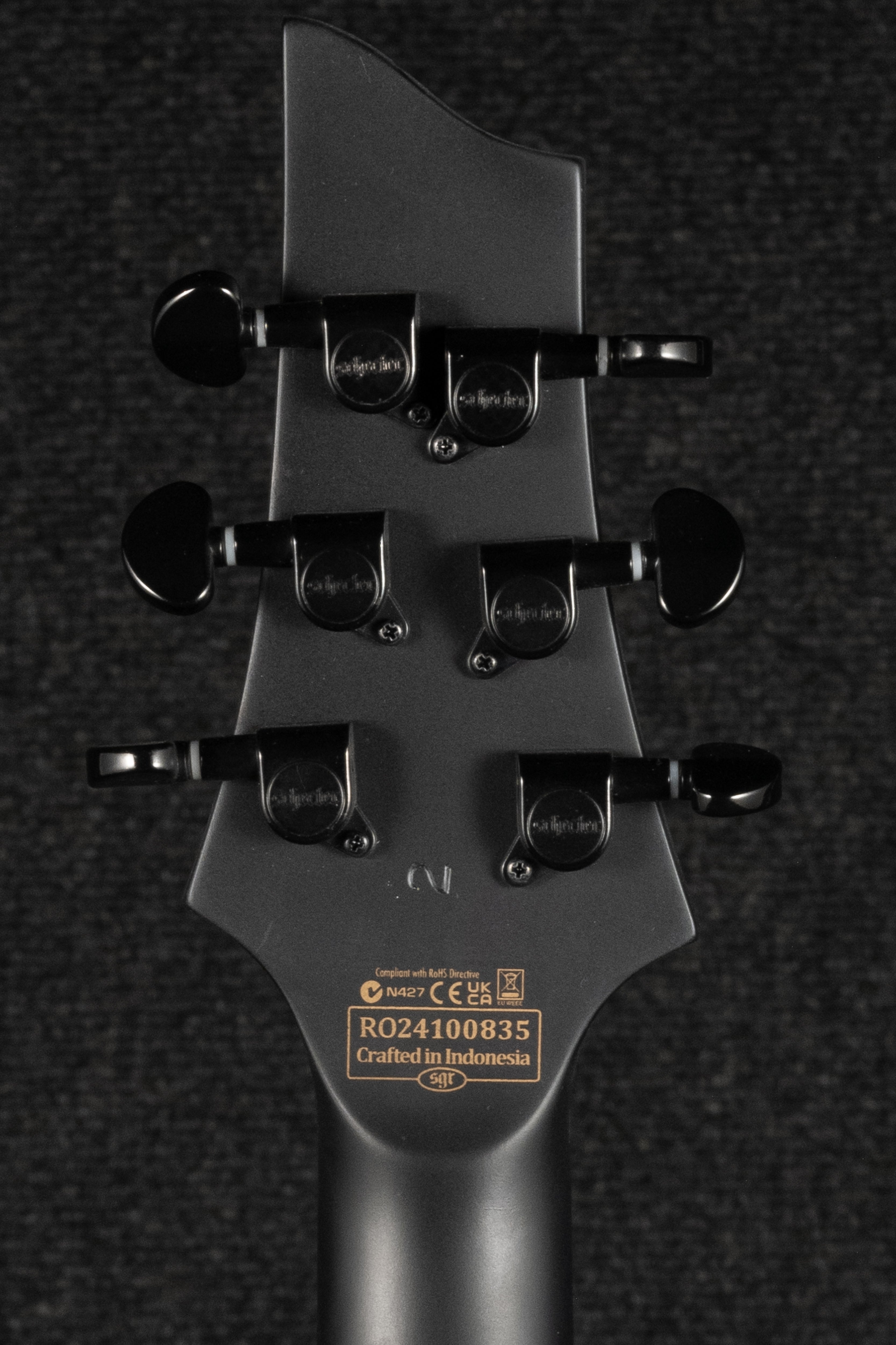 Damien-6 - Satin Black