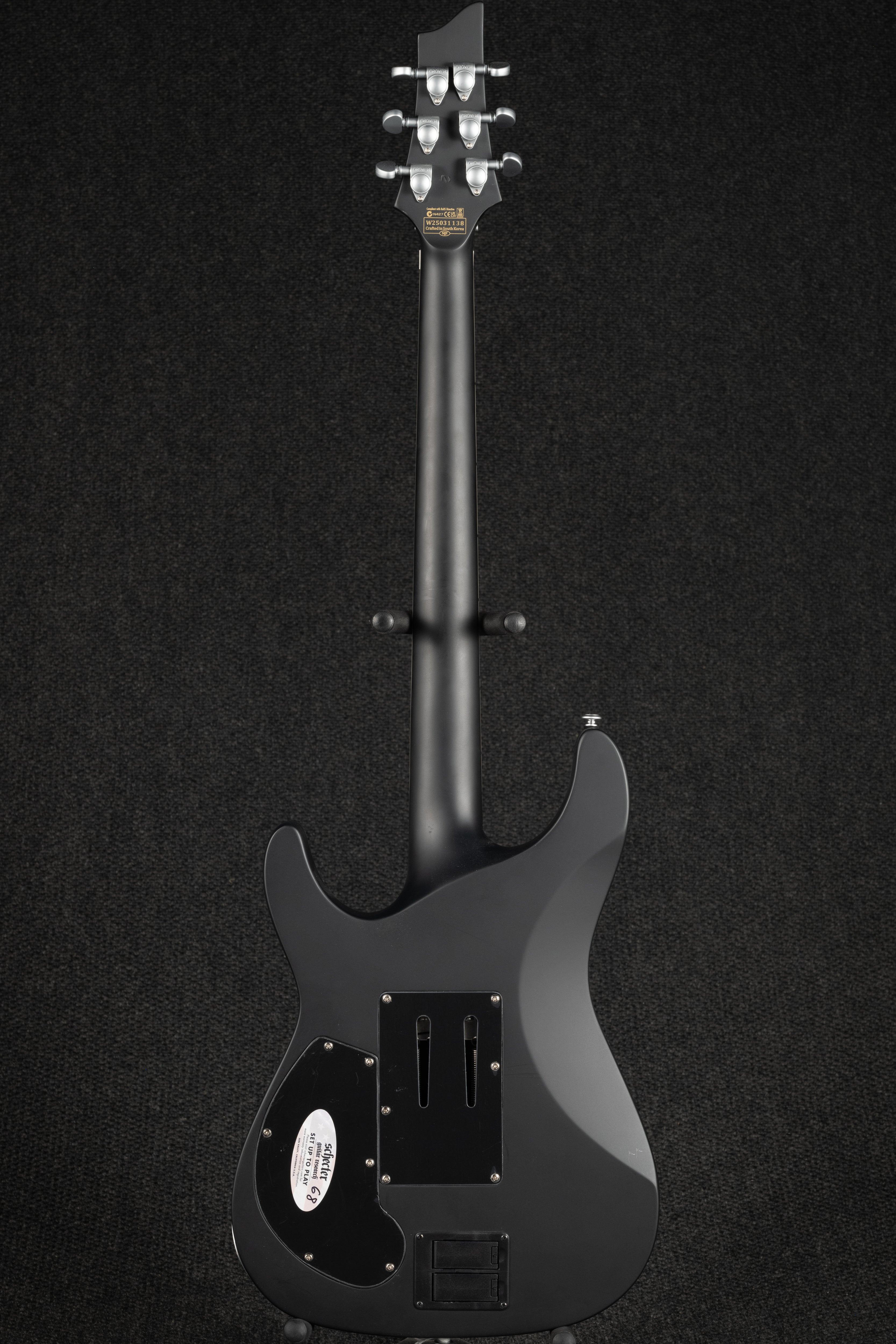 Damien Platinum-6 - Satin Black