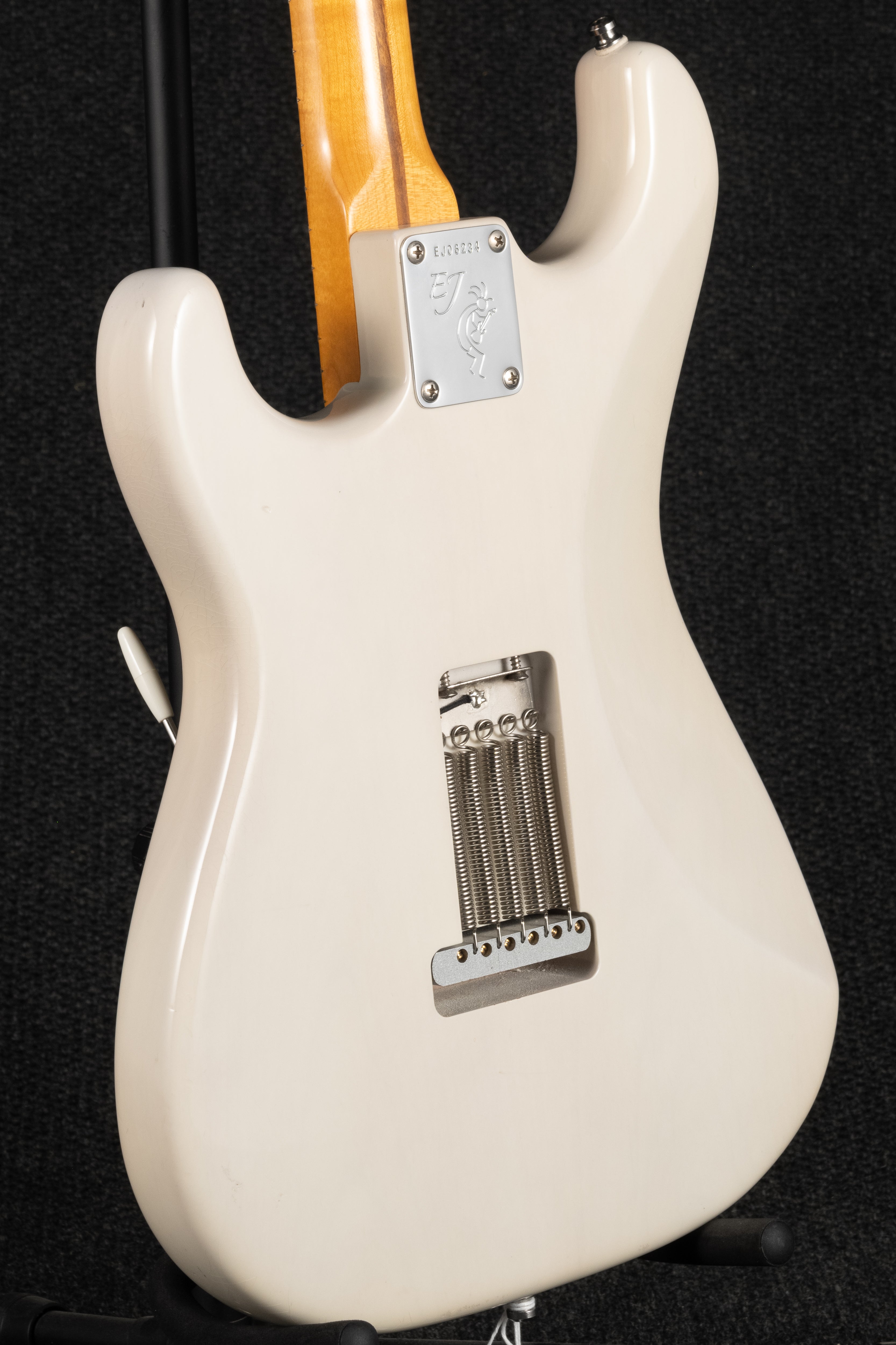 Eric Johnson Artist Stratocaster - White Blonde