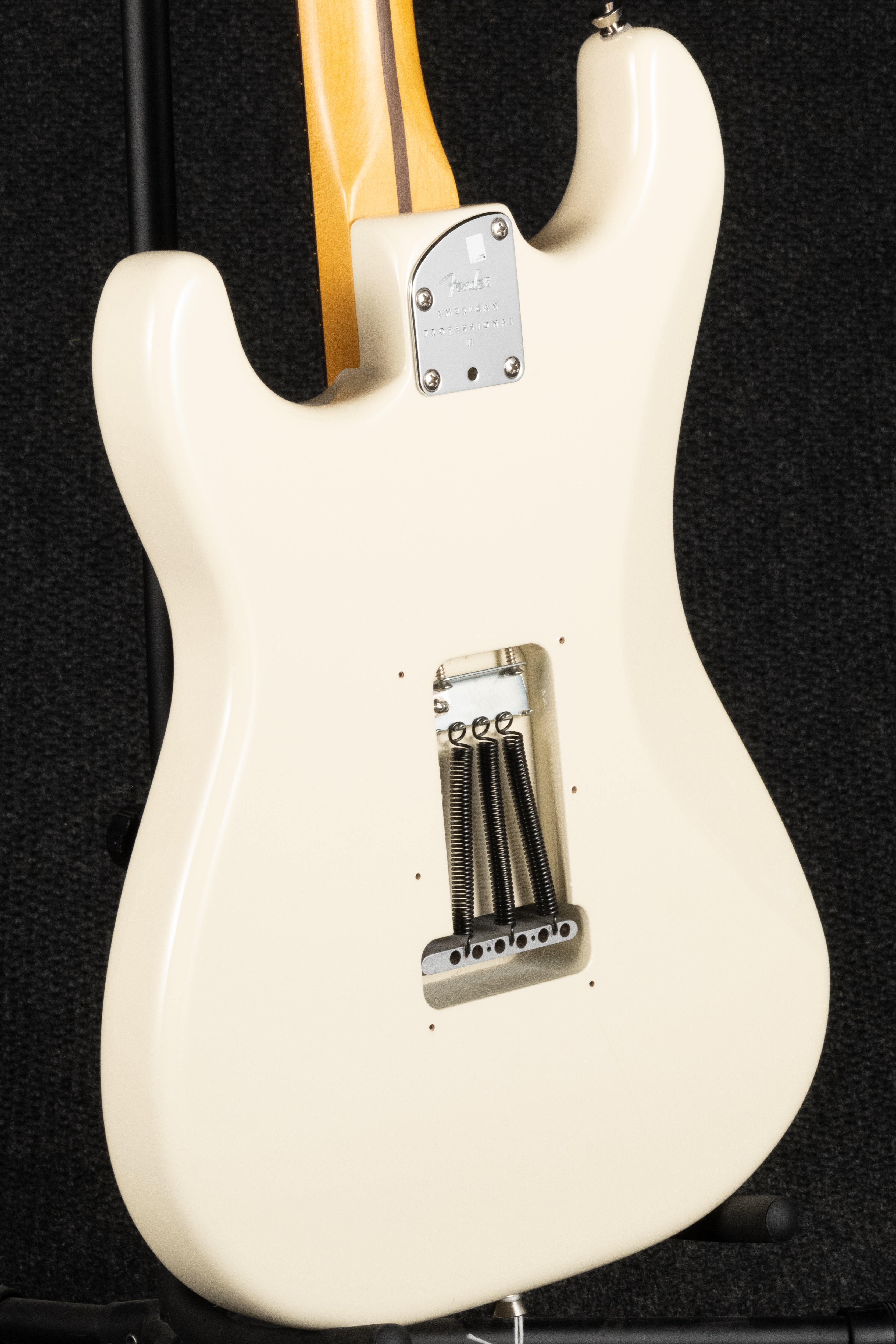 American Professional II Sratocaster - Olympic White